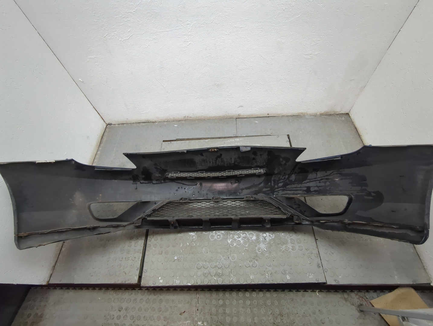 Бампер передний