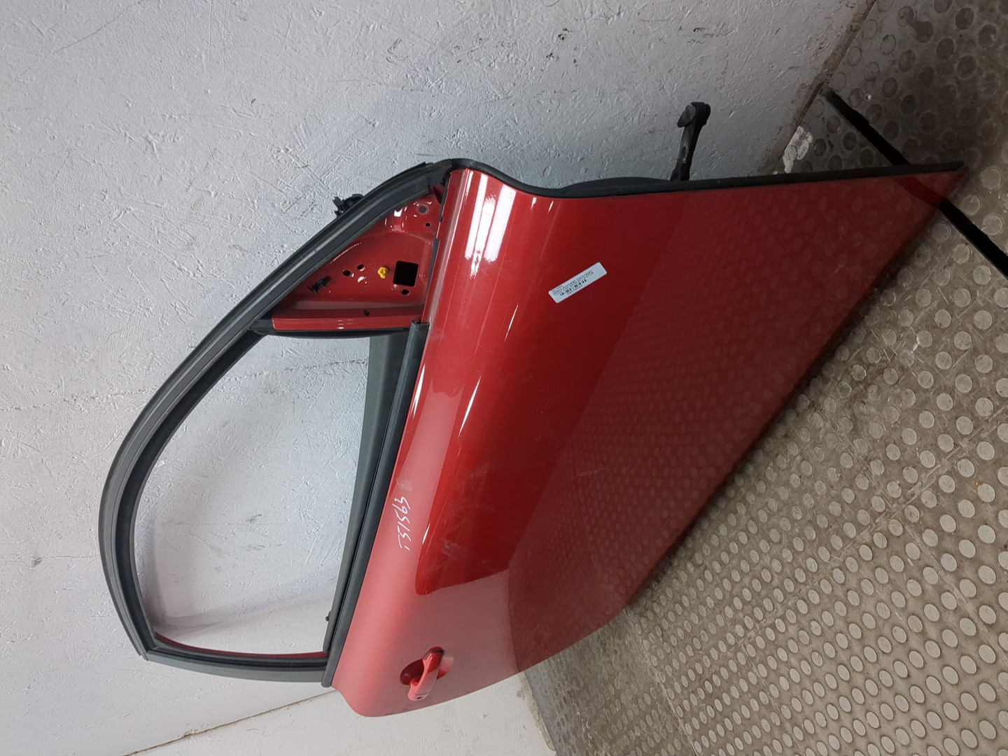 Дверь передняя правая