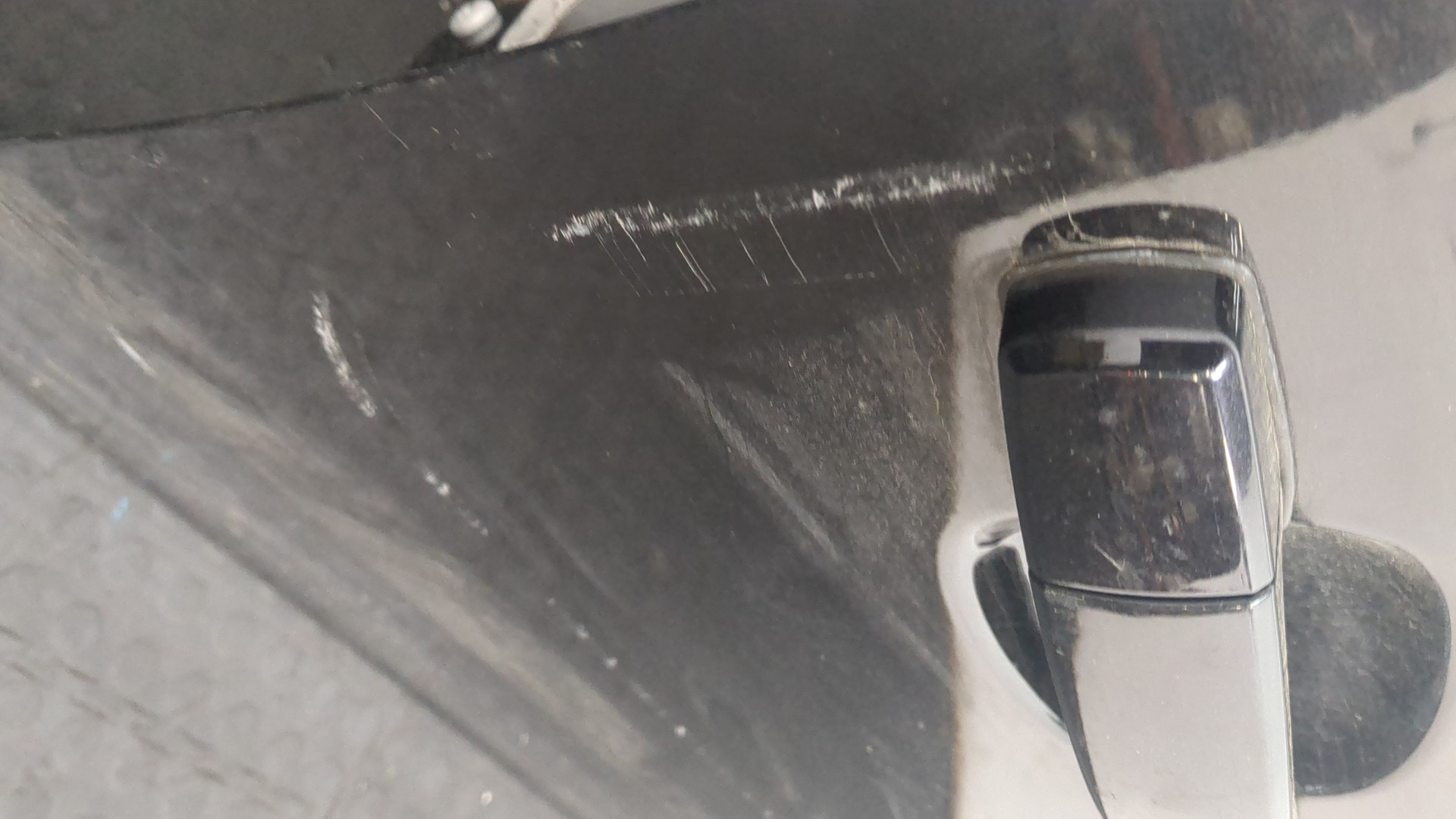 Дверь передняя правая