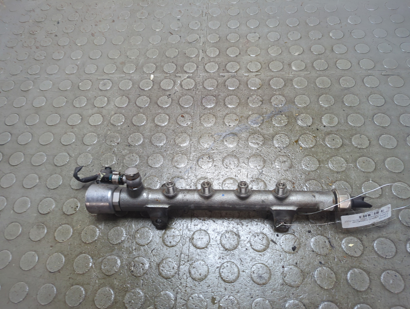 Рейка топливная (рампа)