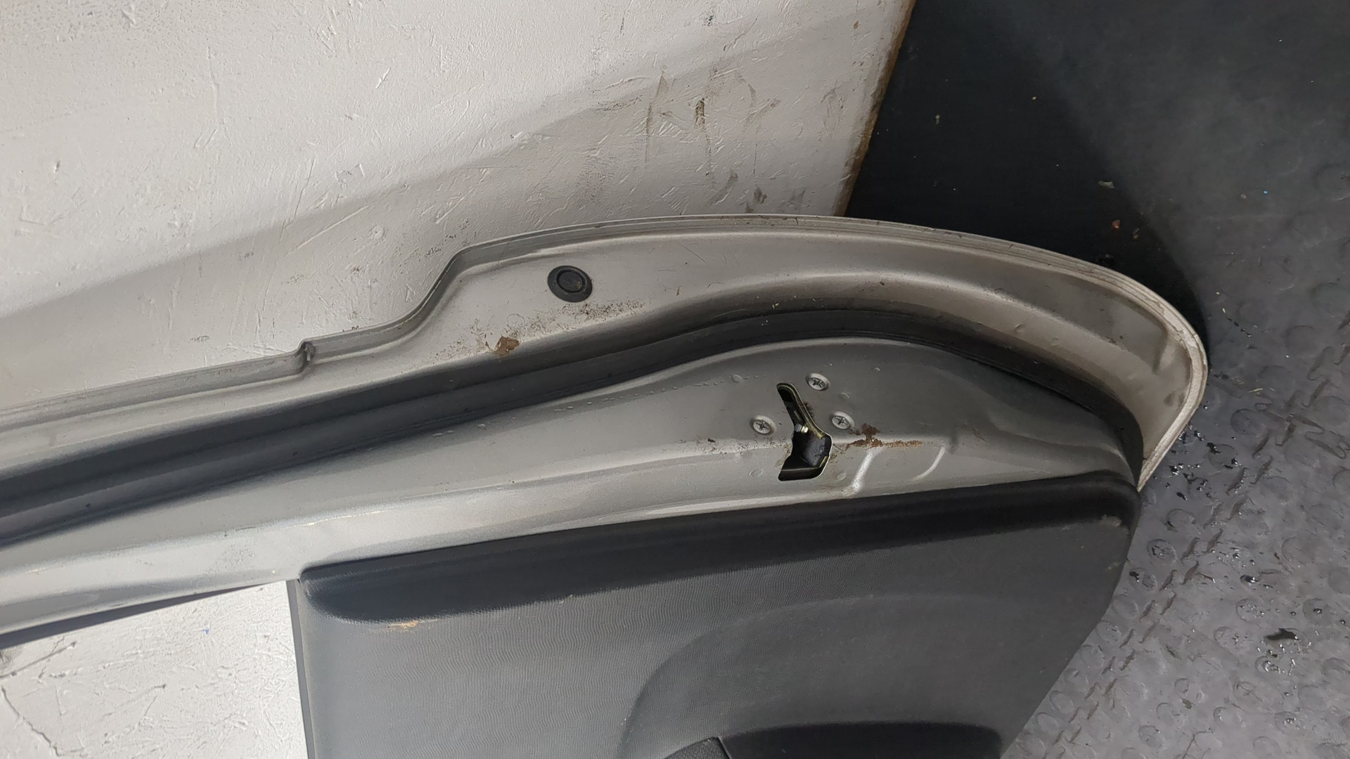 Дверь передняя правая