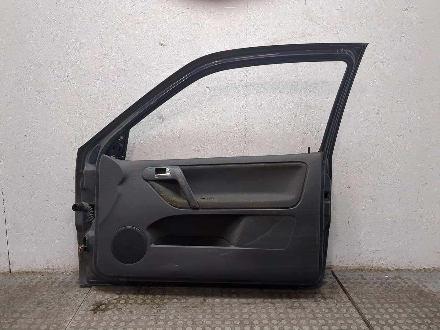 Дверь передняя правая