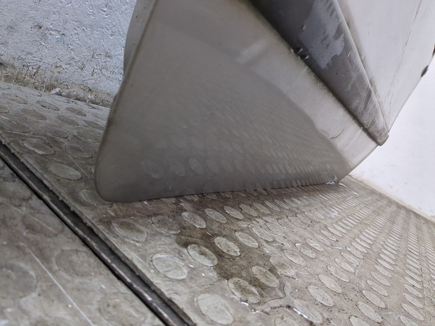 Дверь передняя левая