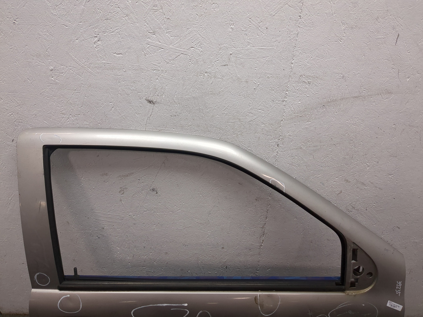 Дверь передняя правая