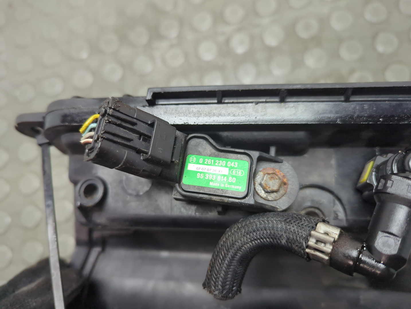 Коллектор впускной