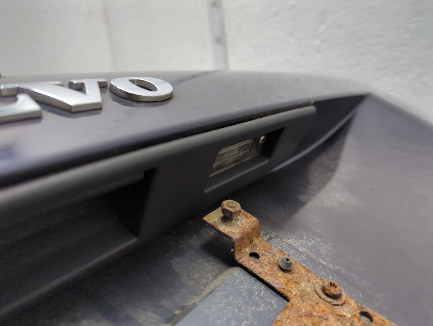 Дверь багажника