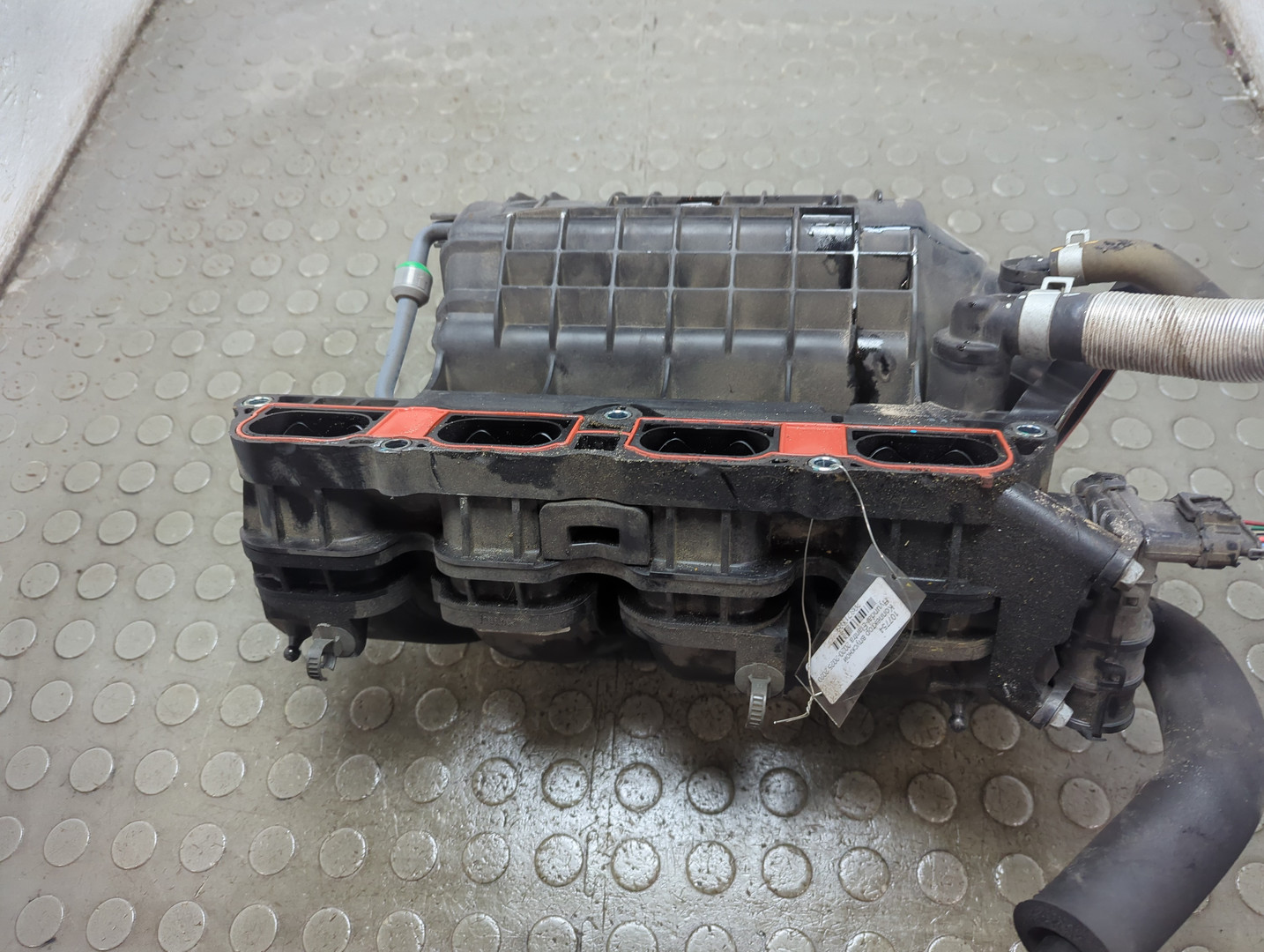 Коллектор впускной