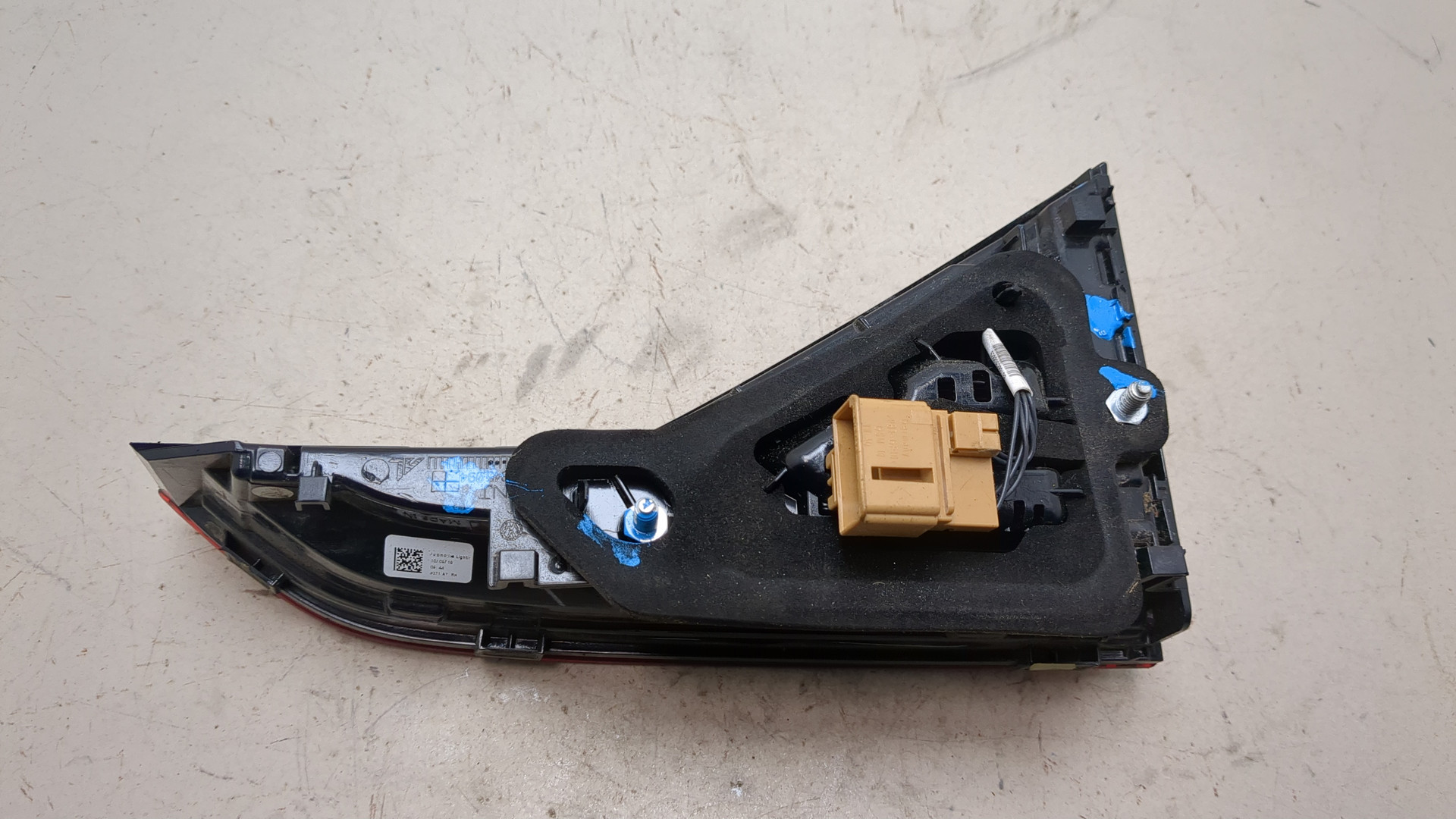 Фонарь задний внутренний правый