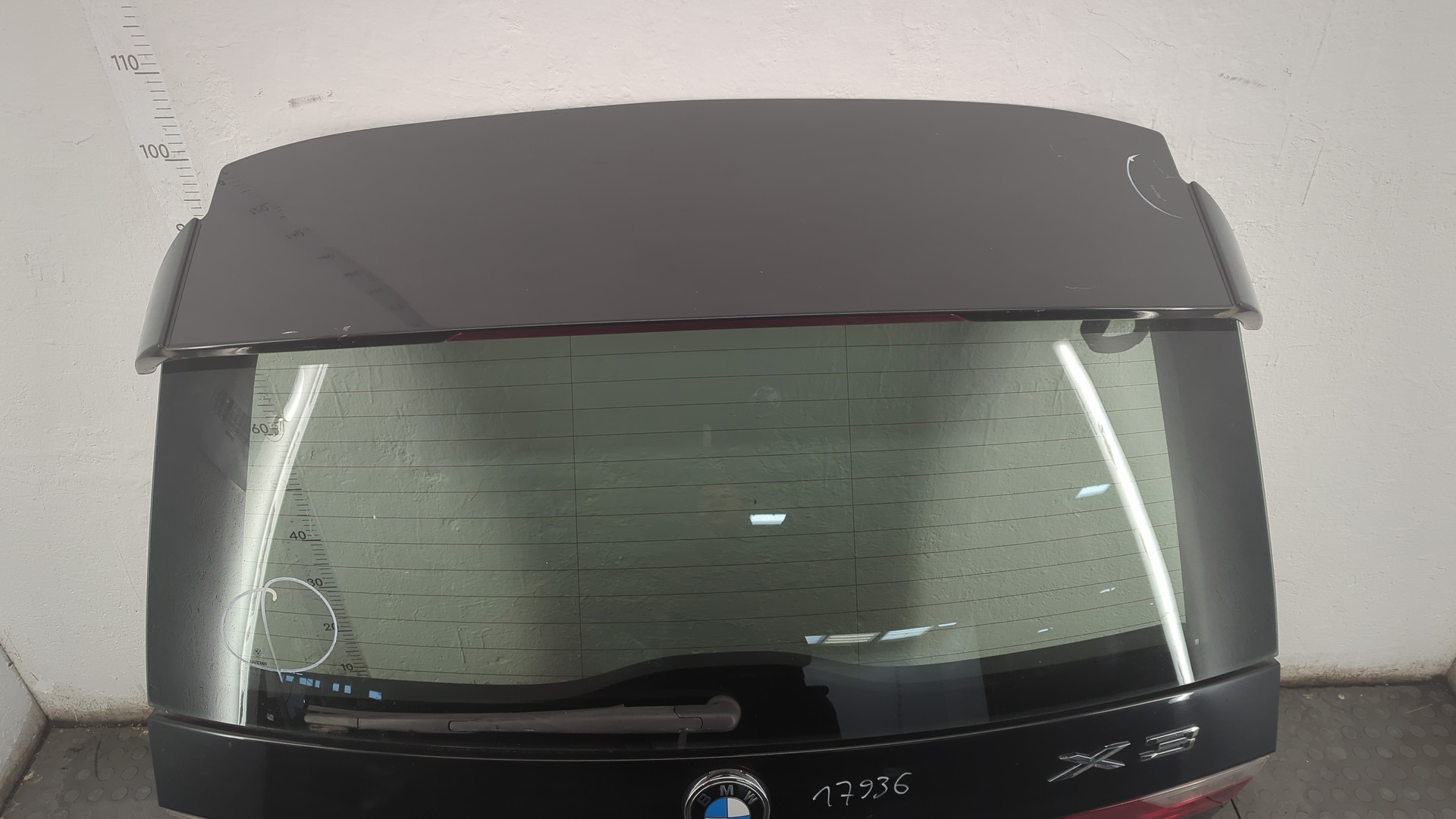 Дверь багажника