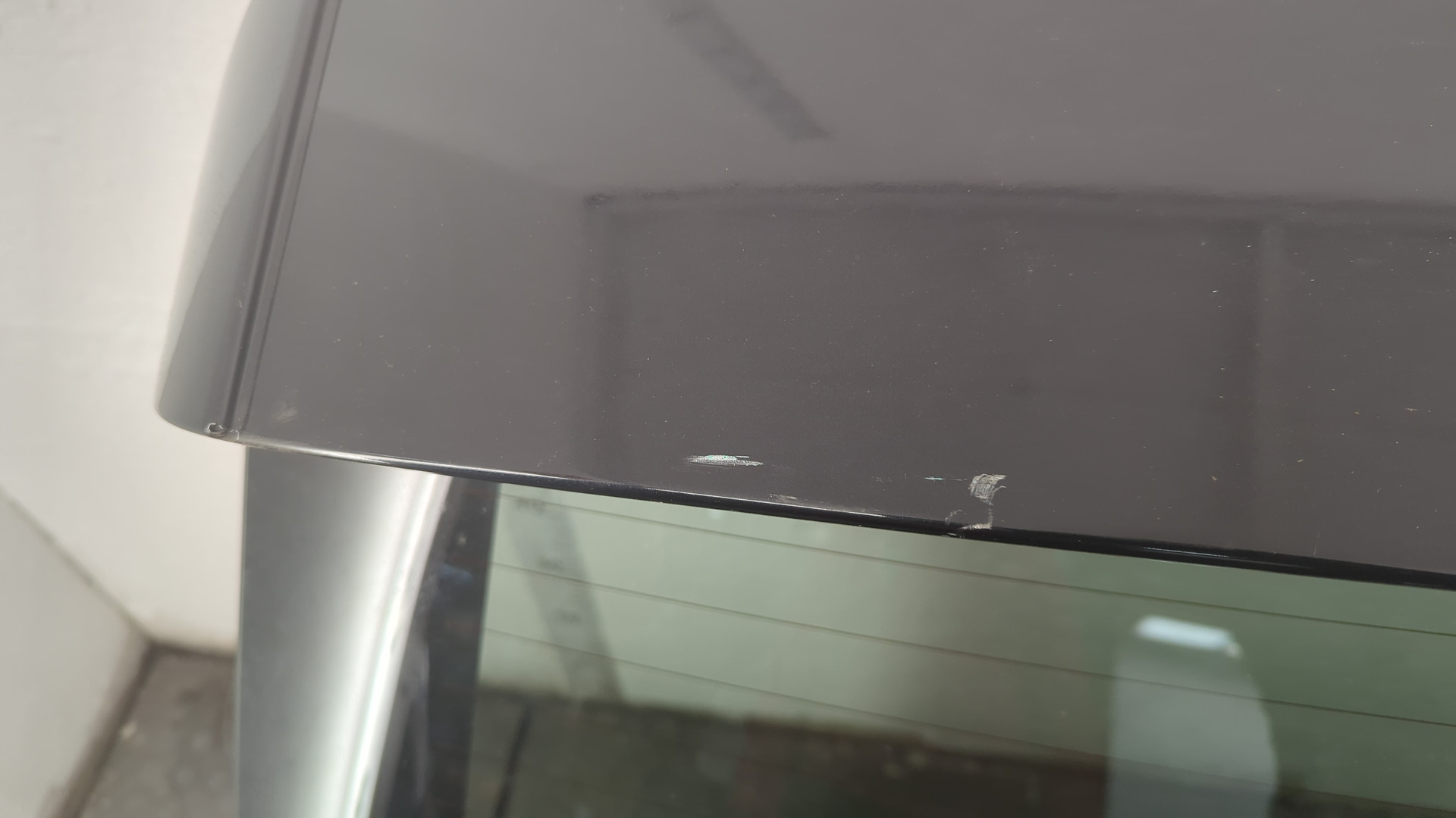 Дверь багажника