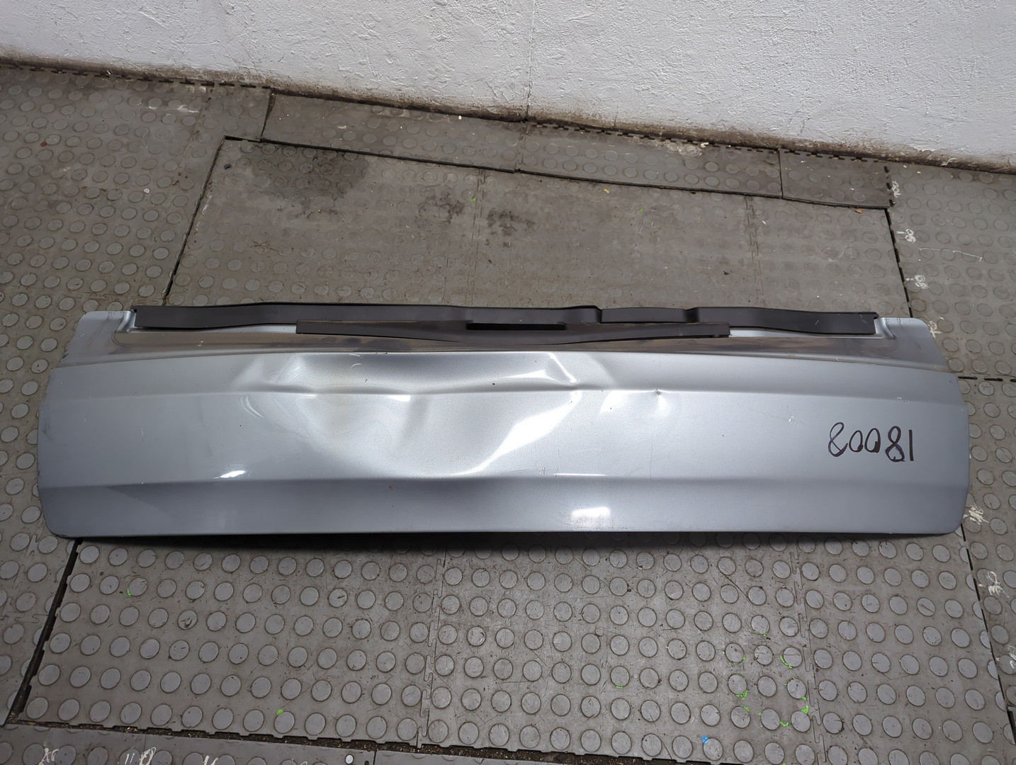 Дверь багажника нижняя (борт)