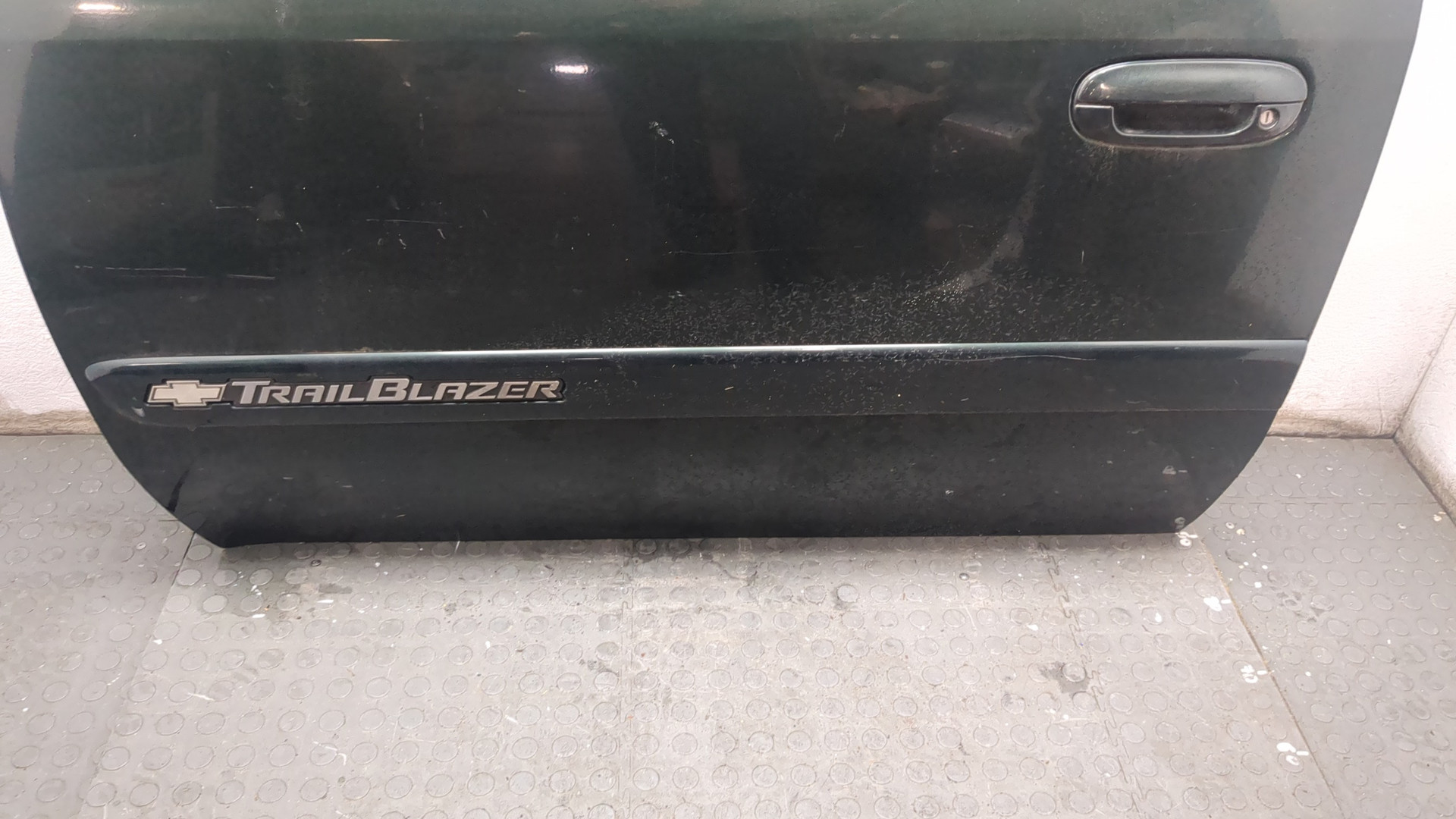 Дверь передняя левая