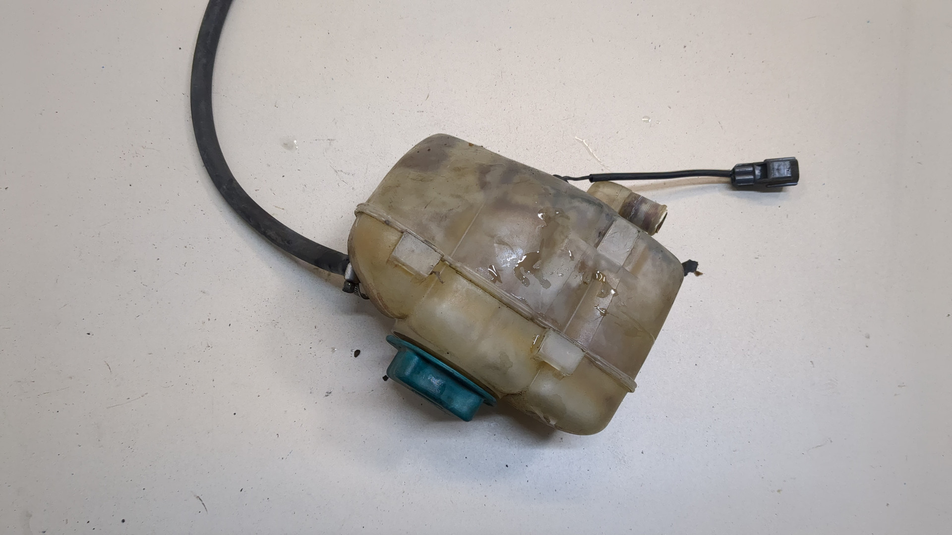 Бачок расширительный