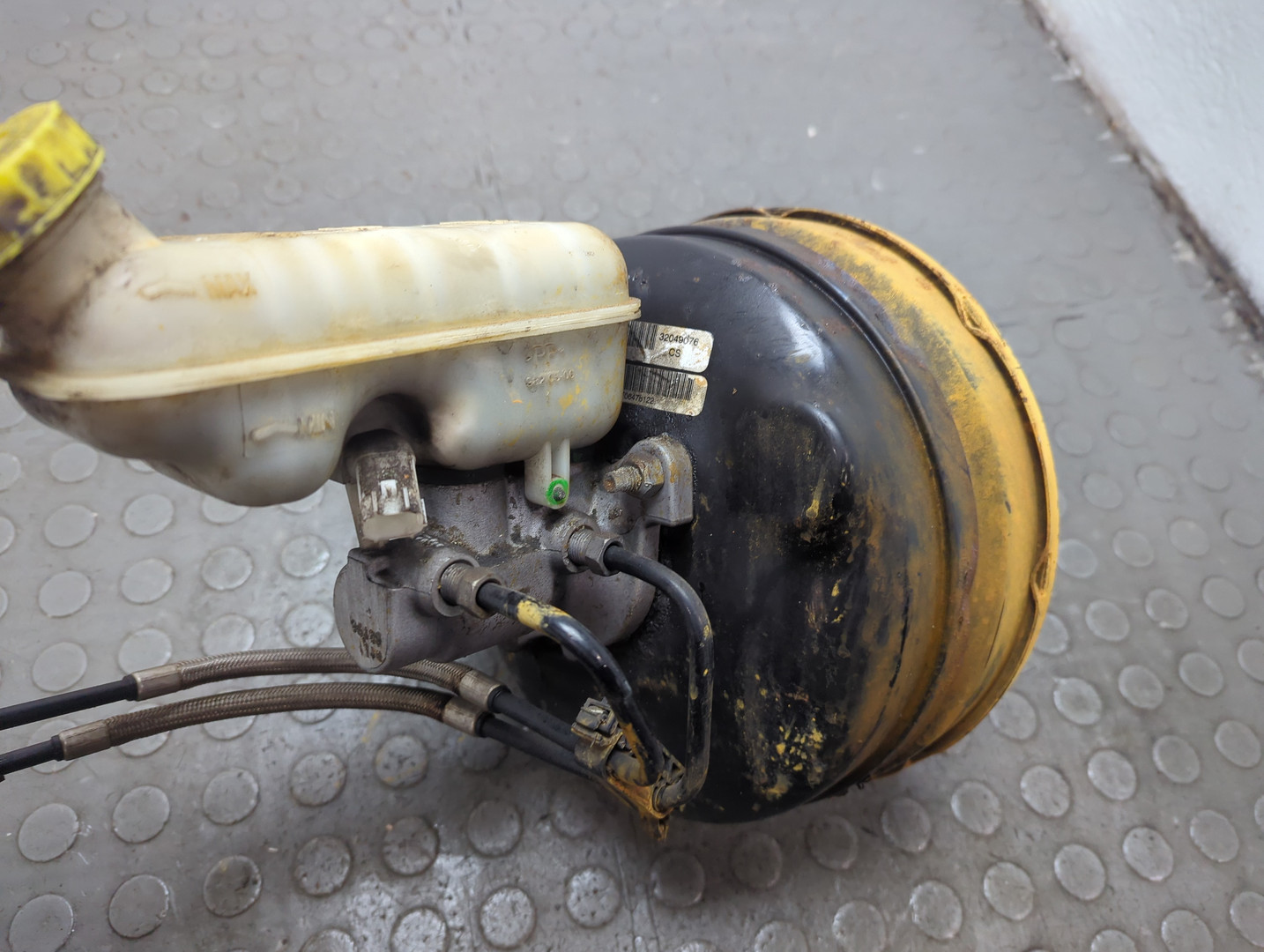 Цилиндр тормозной главный