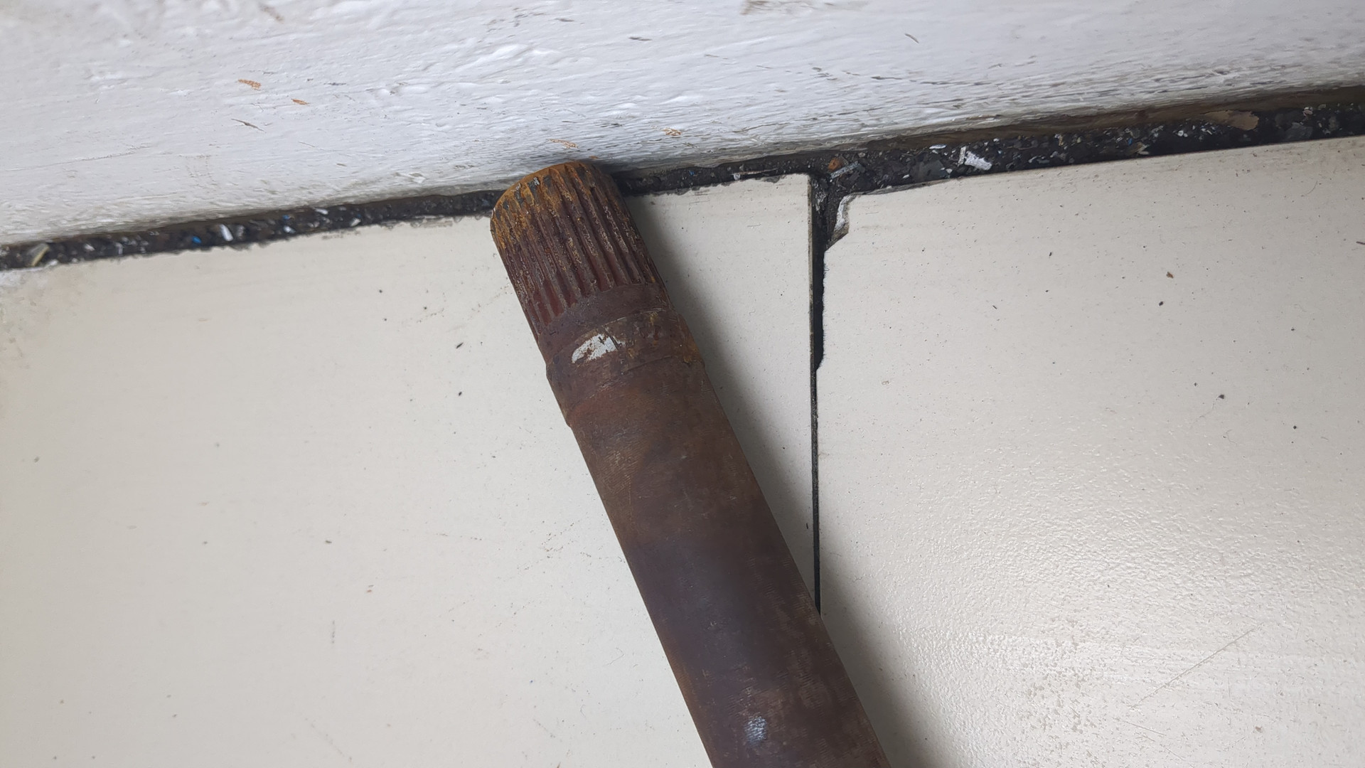 Полуось передняя правая