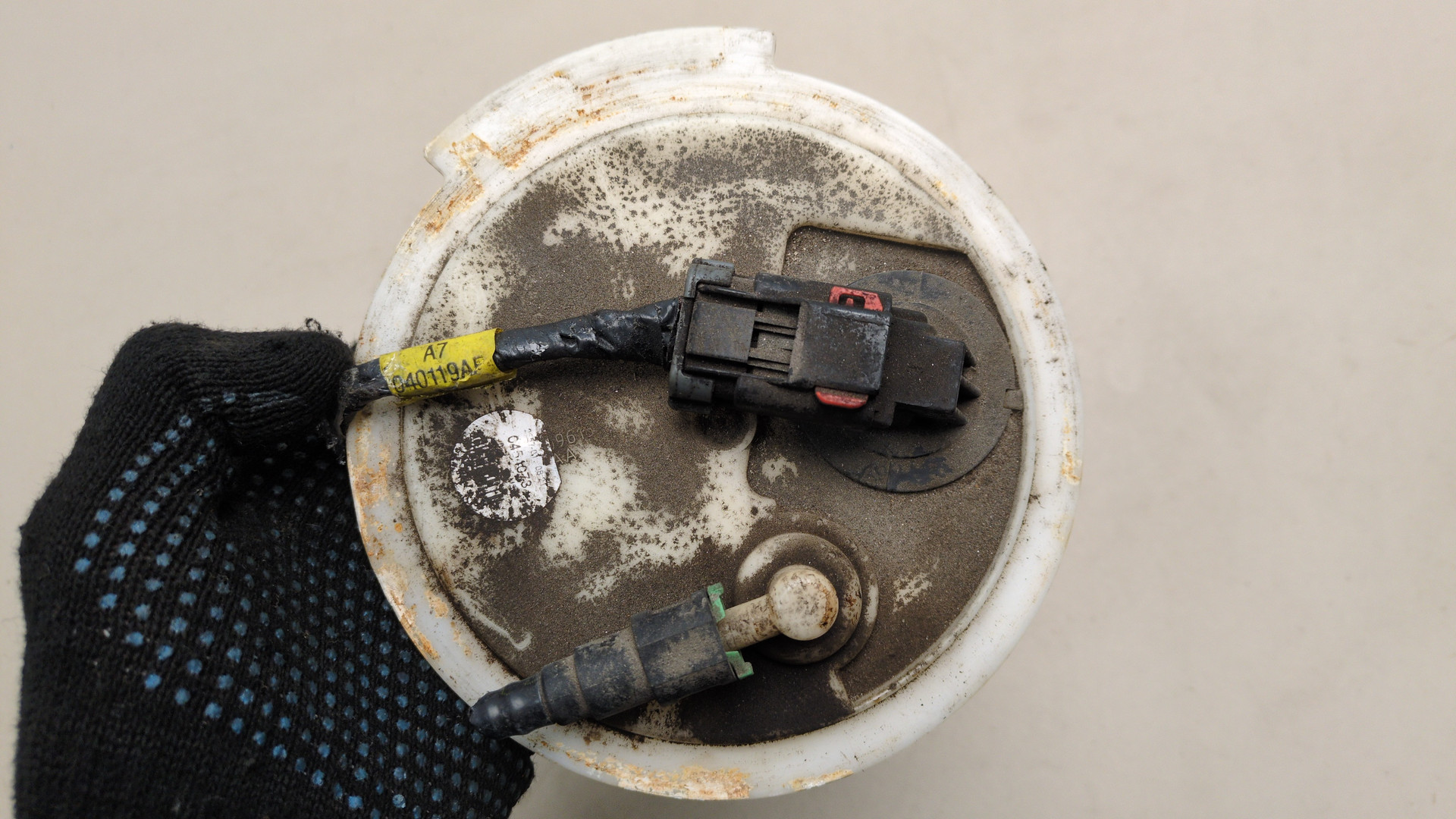 Насос топливный электрический