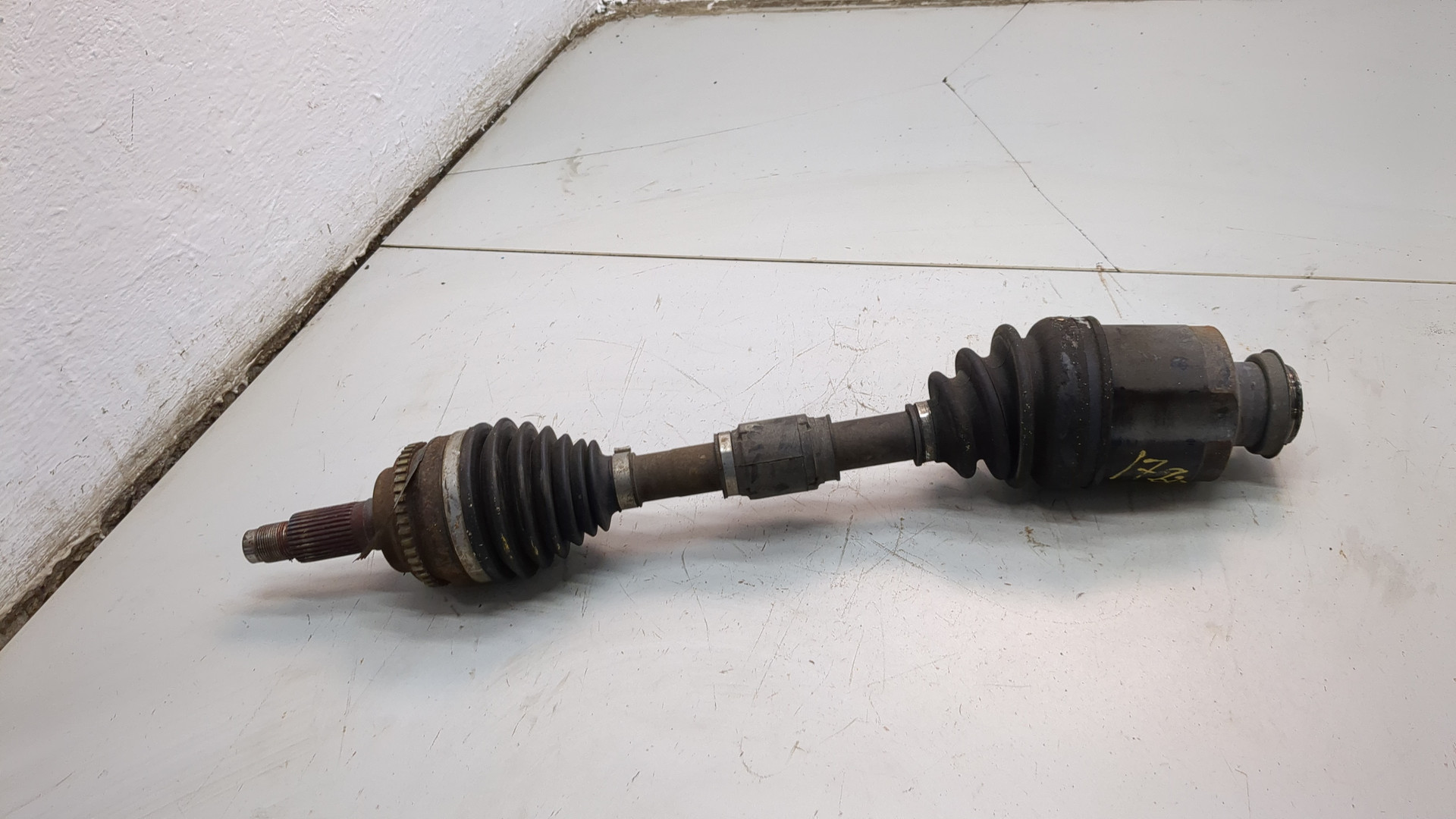 Полуось передняя правая