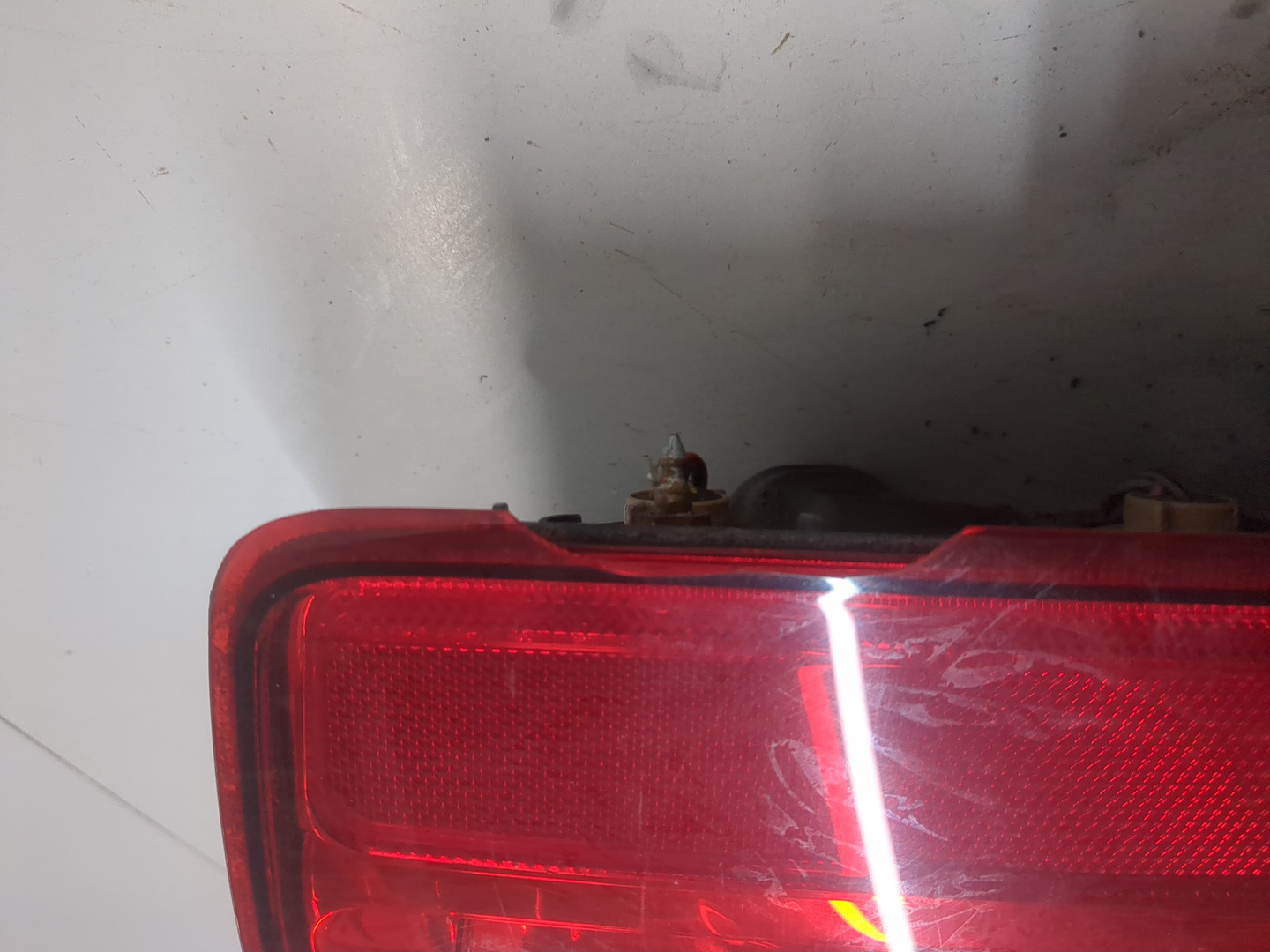 Фонарь задний правый