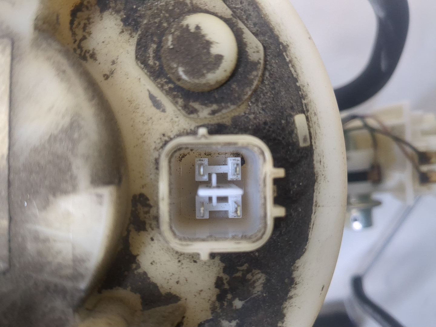 Насос топливный электрический