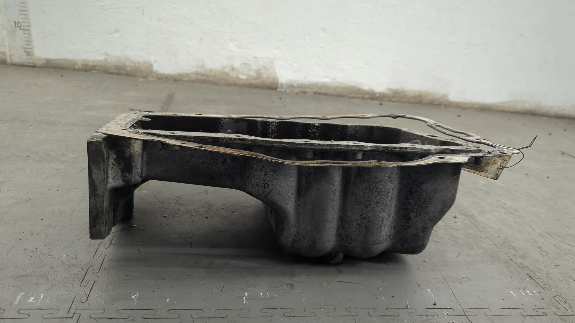 Поддон масляный двигателя (картер)