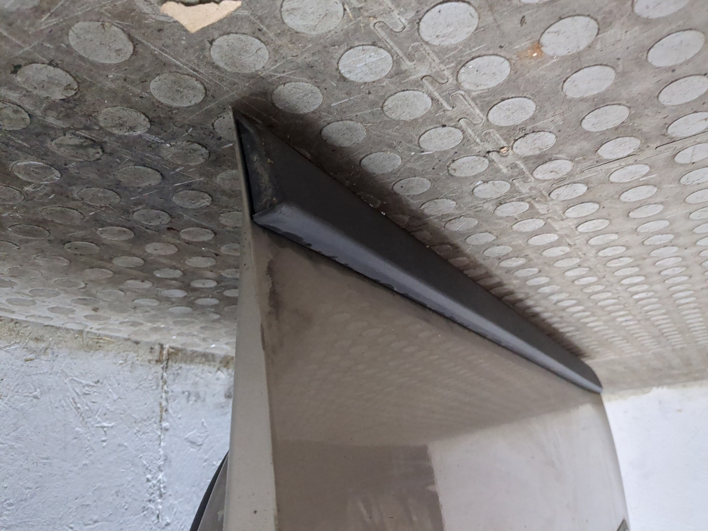 Дверь передняя левая