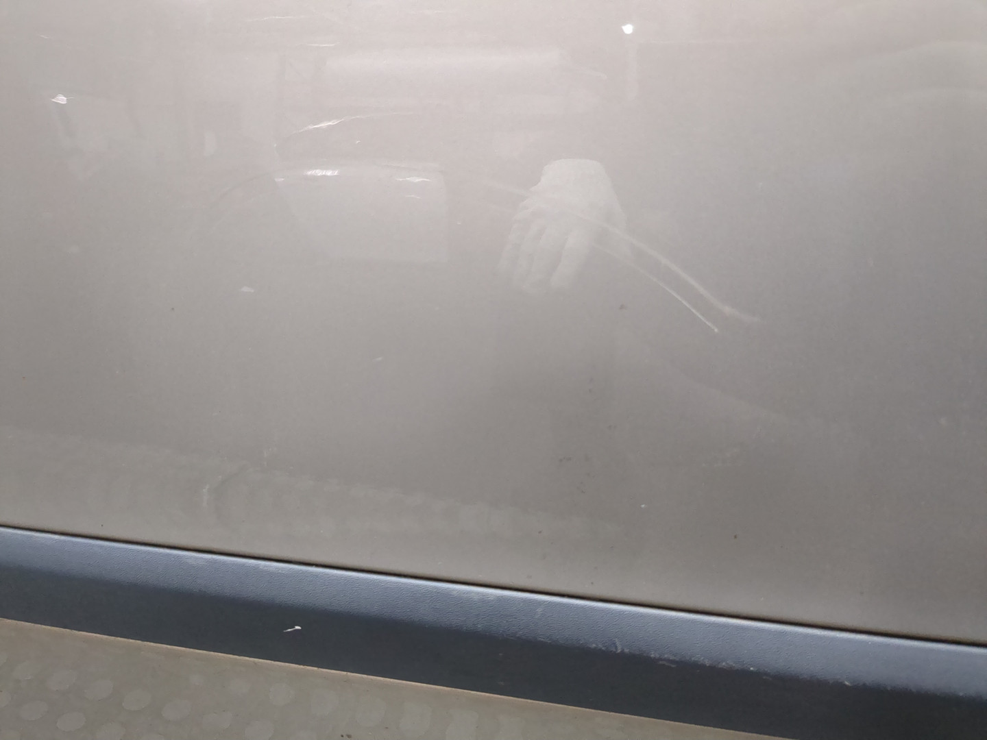 Дверь передняя левая