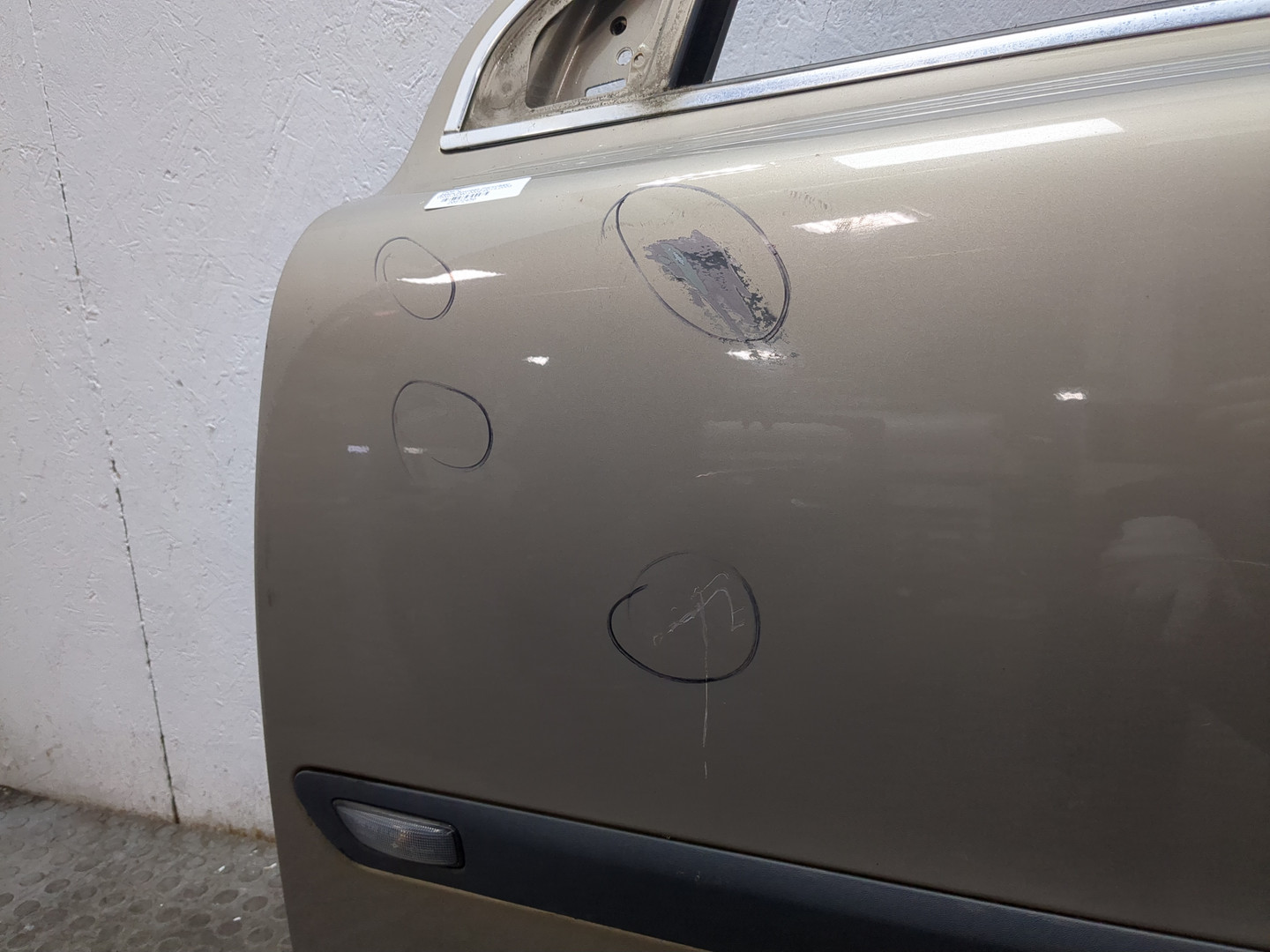 Дверь передняя левая