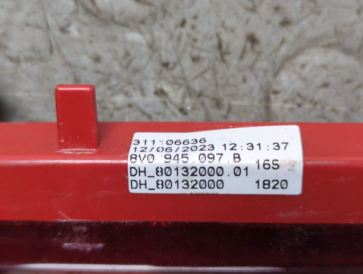 Фонарь задний (стоп сигнал)