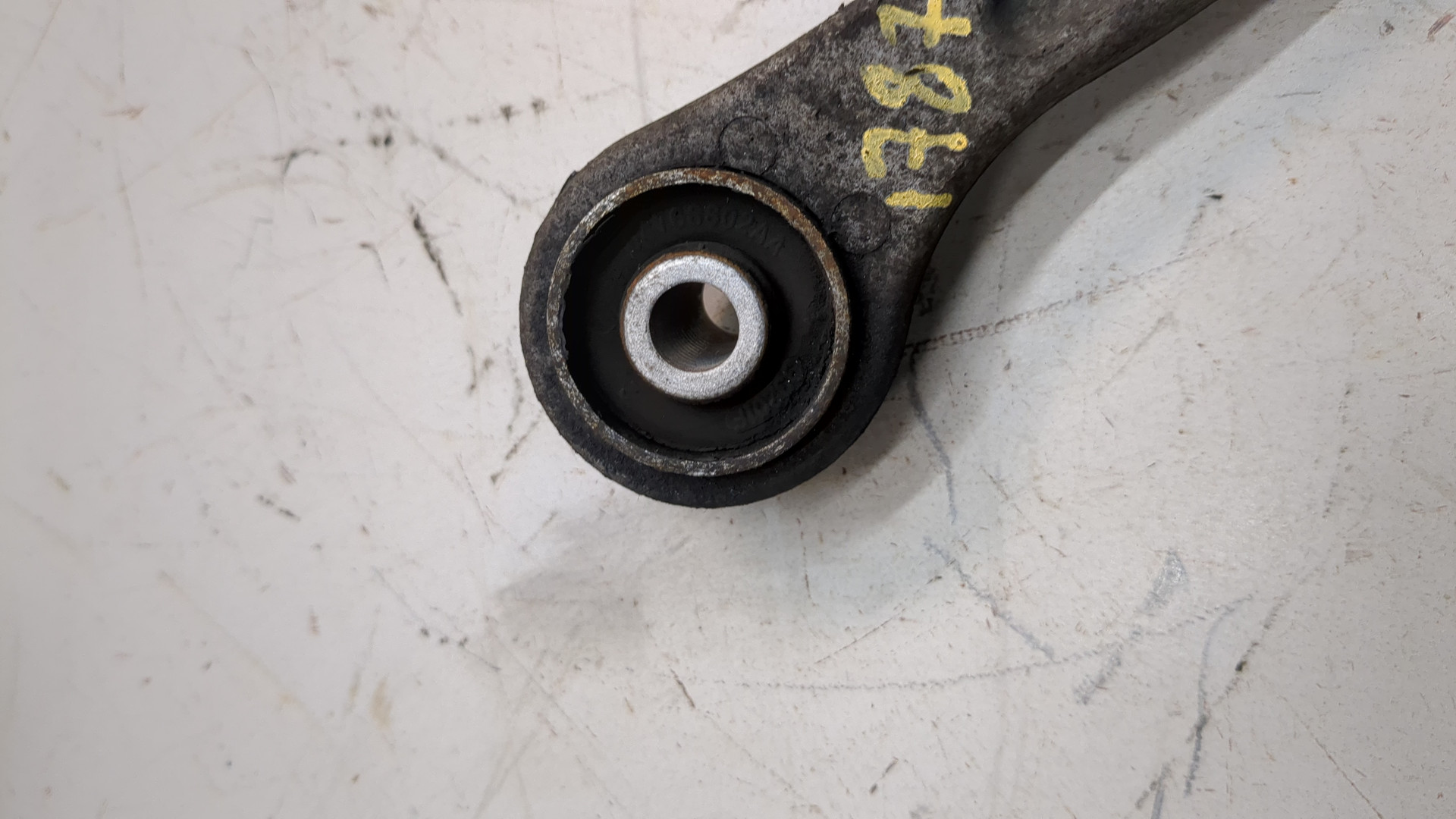 Рычаг задний