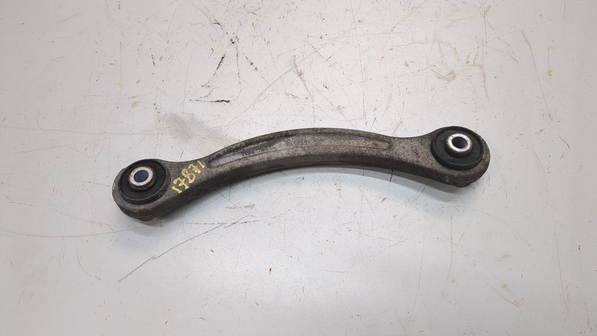 Рычаг задний