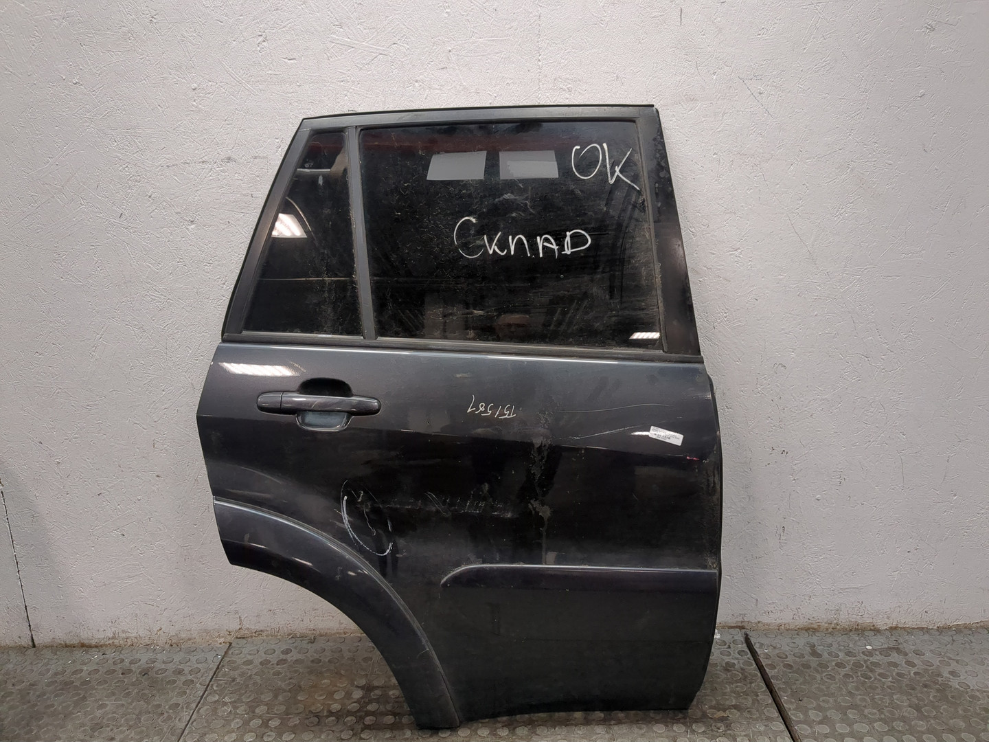 Дверь задняя правая