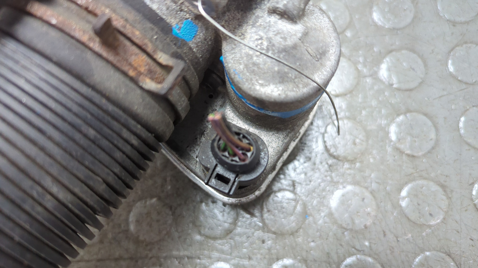 Заслонка дроссельная электрическая