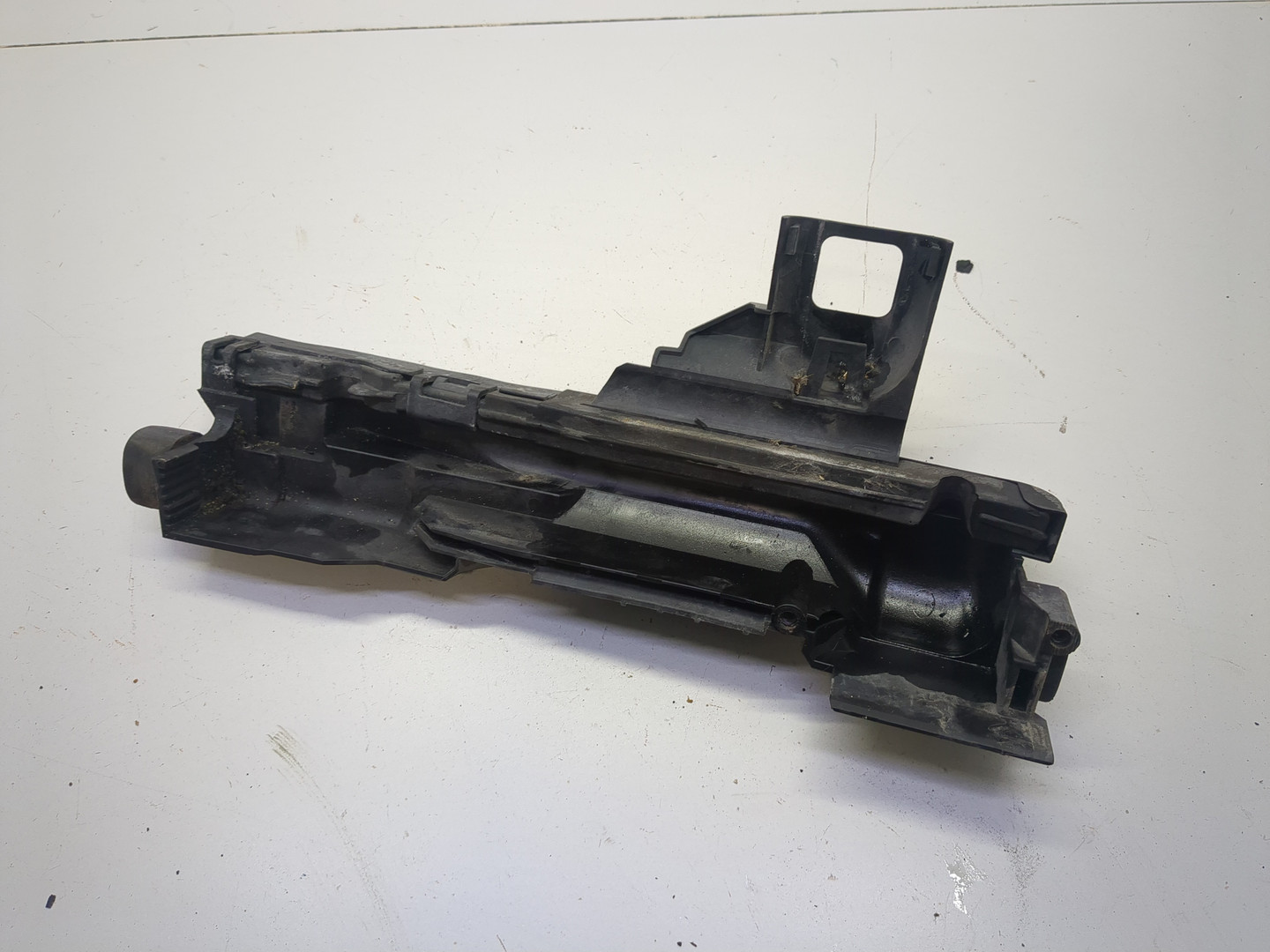 Кронштейн радиатора