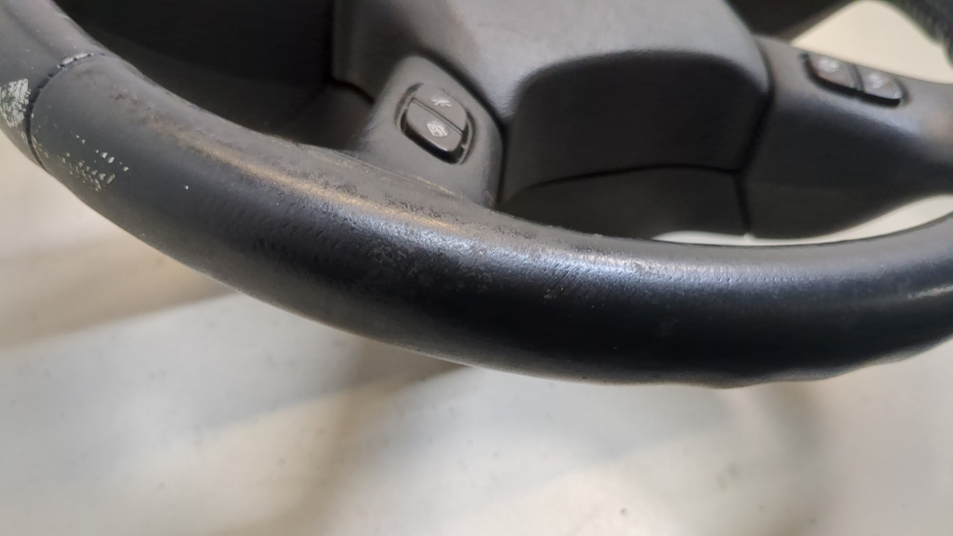 Рулевое колесо (руль)