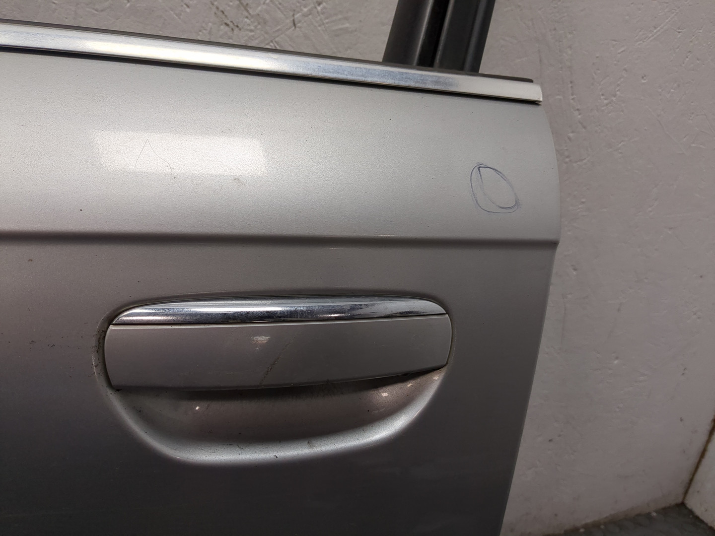 Дверь передняя левая