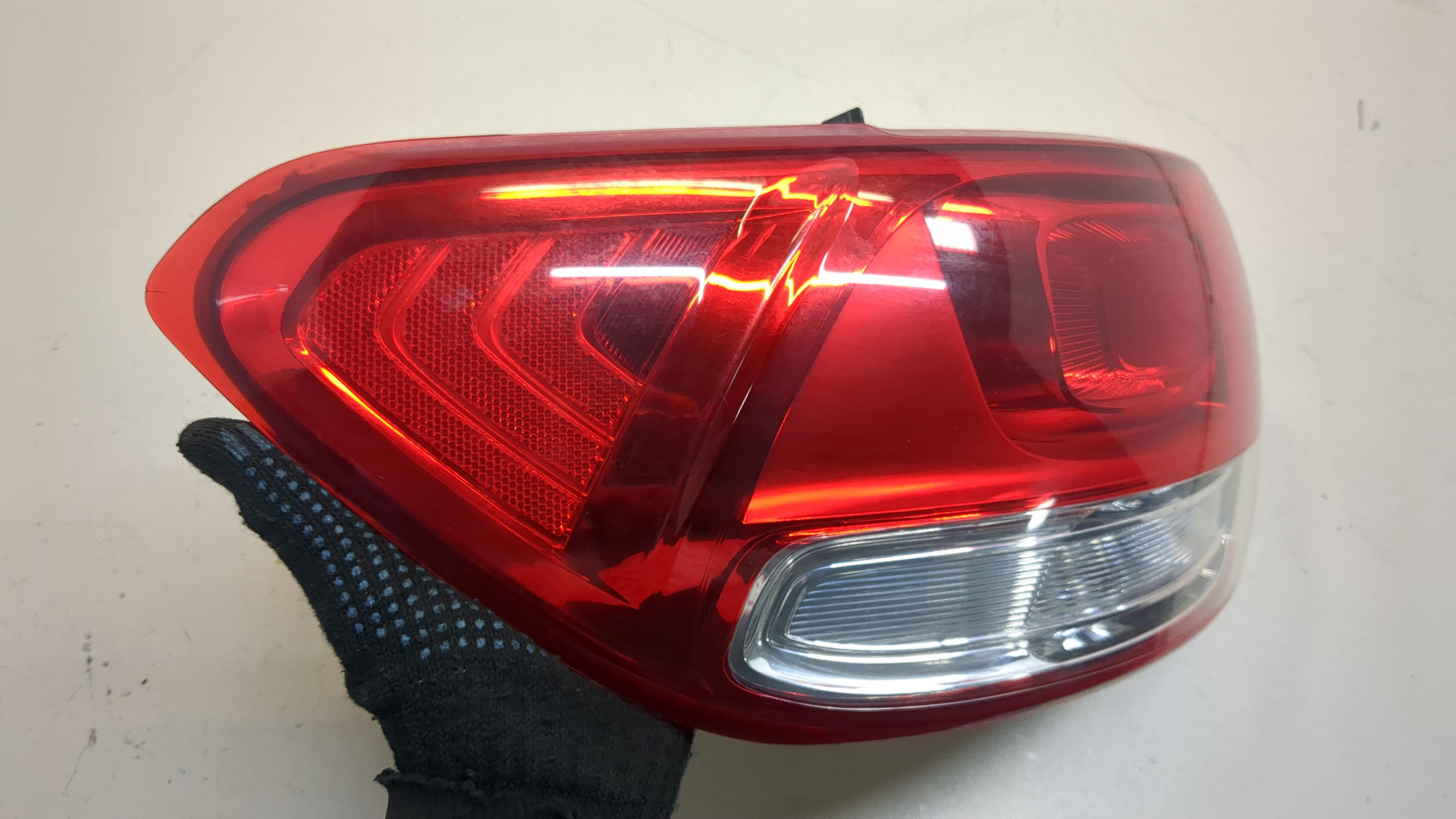 Фонарь задний левый