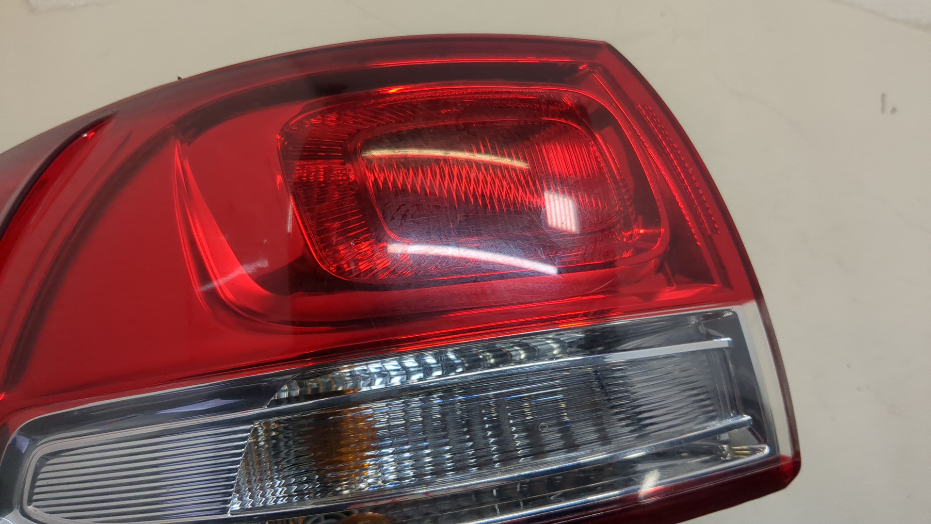 Фонарь задний левый