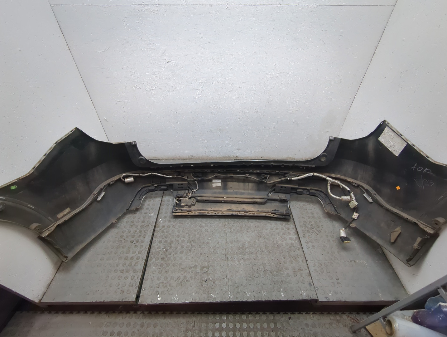 Бампер задний