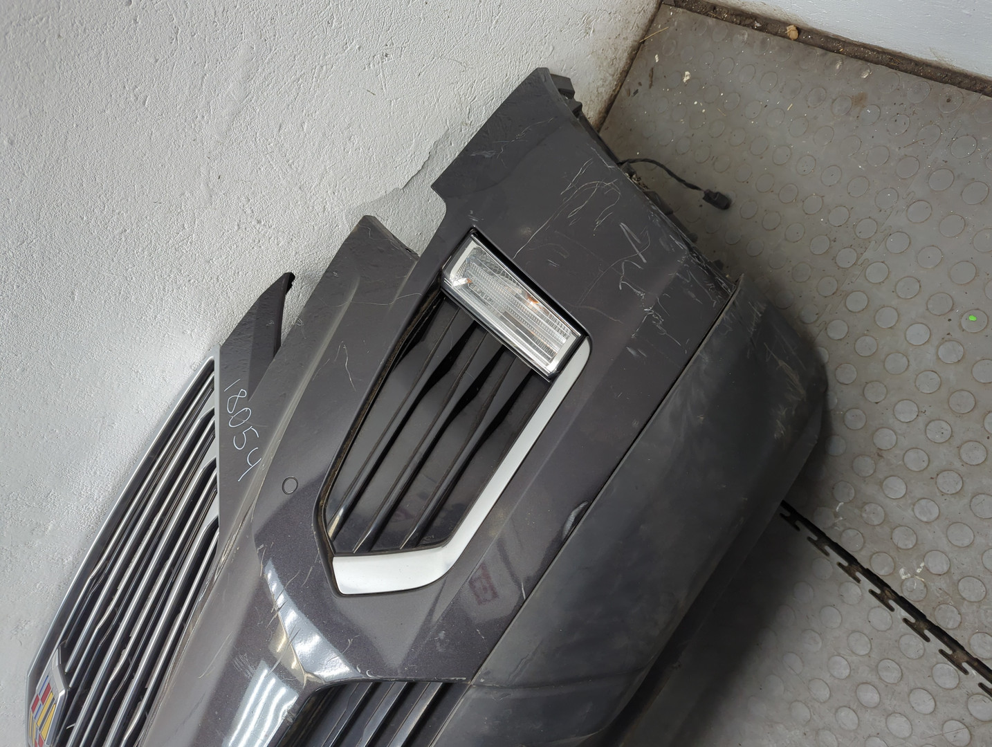 Бампер передний