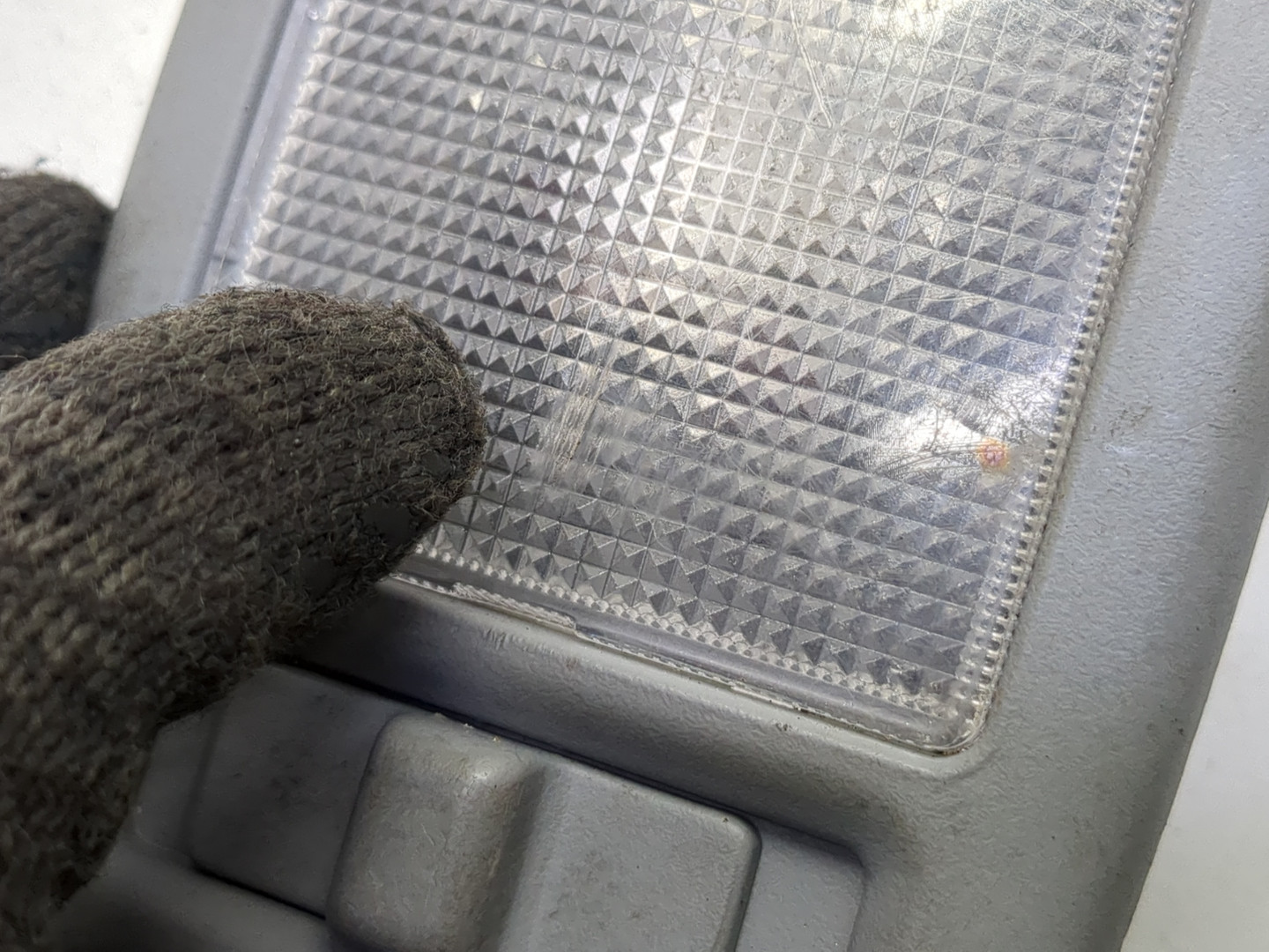 Плафон салонный