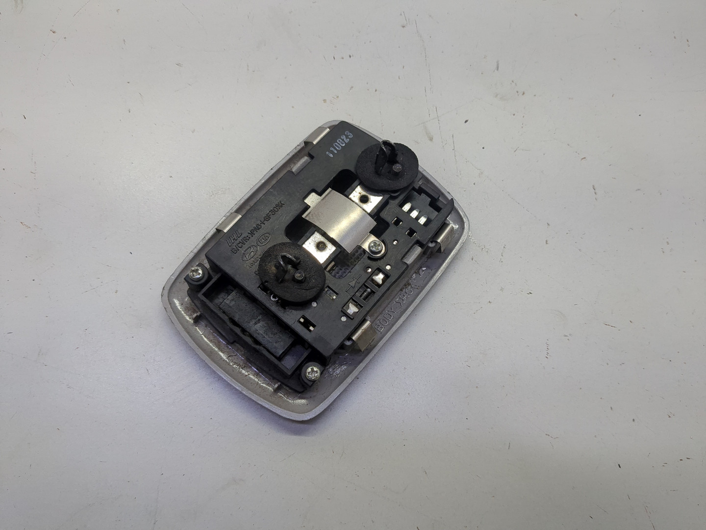 Плафон салонный