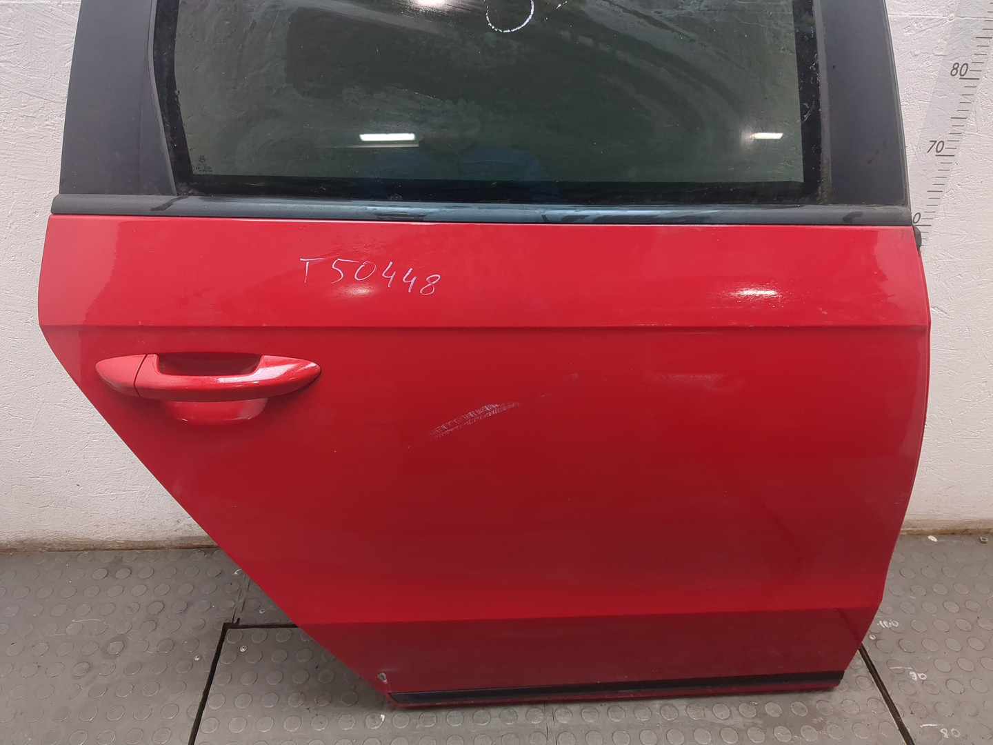 Дверь задняя правая