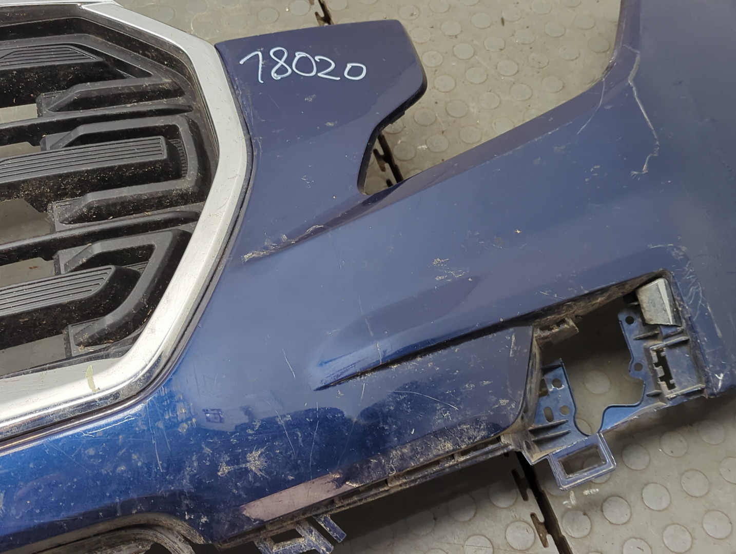 Бампер передний