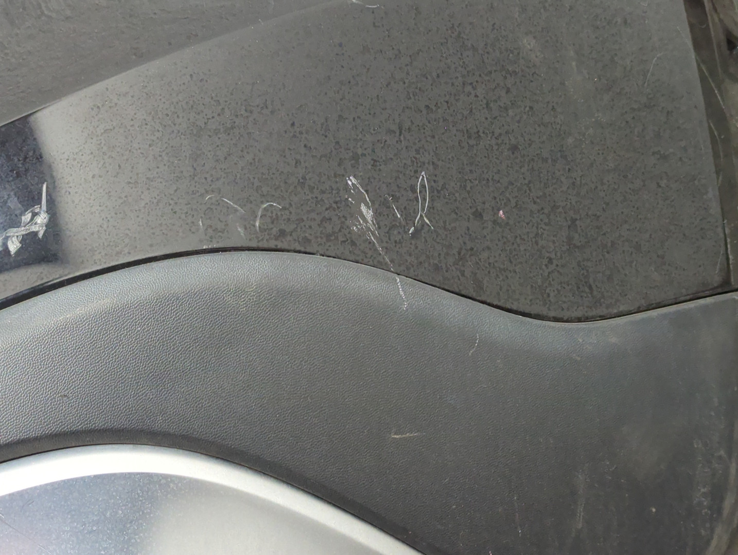 Бампер задний