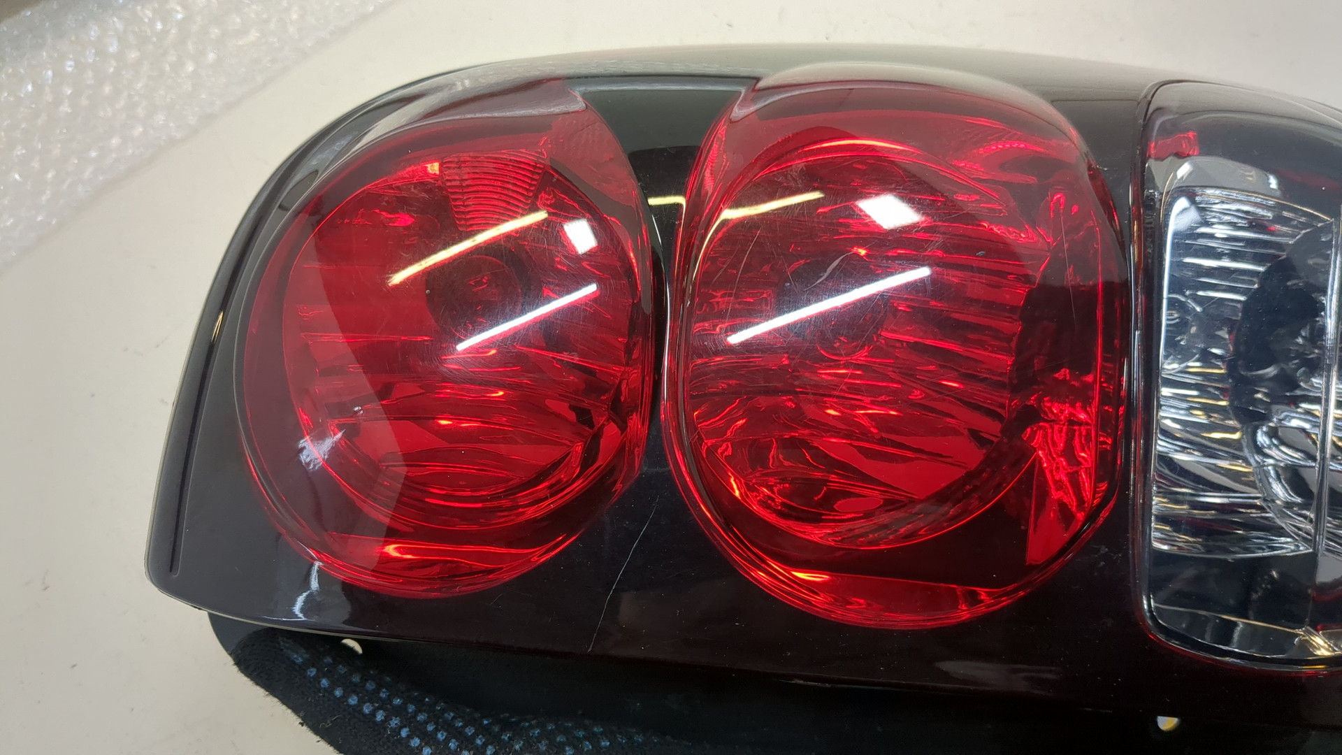 Фонарь задний правый