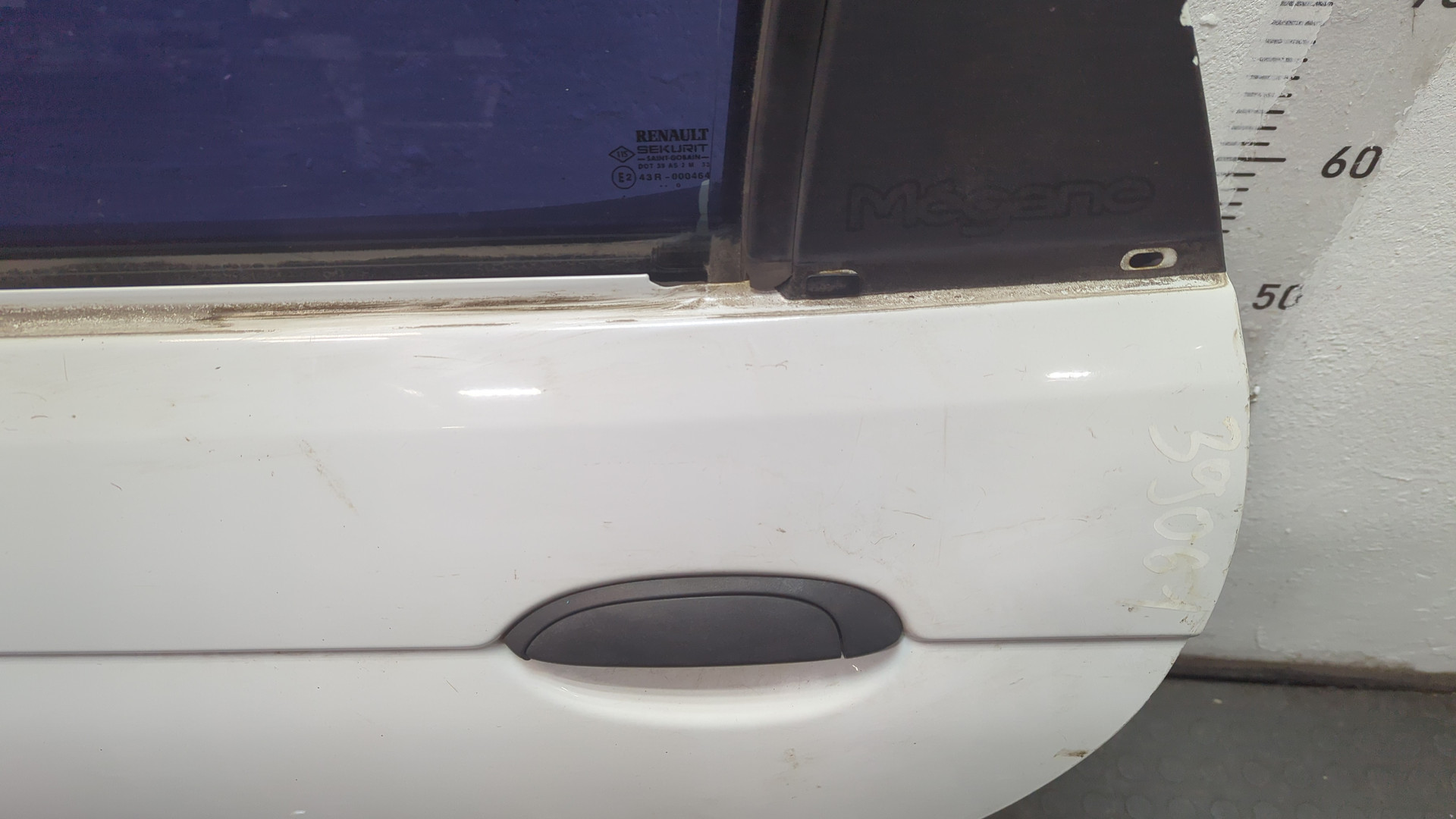 Дверь задняя левая