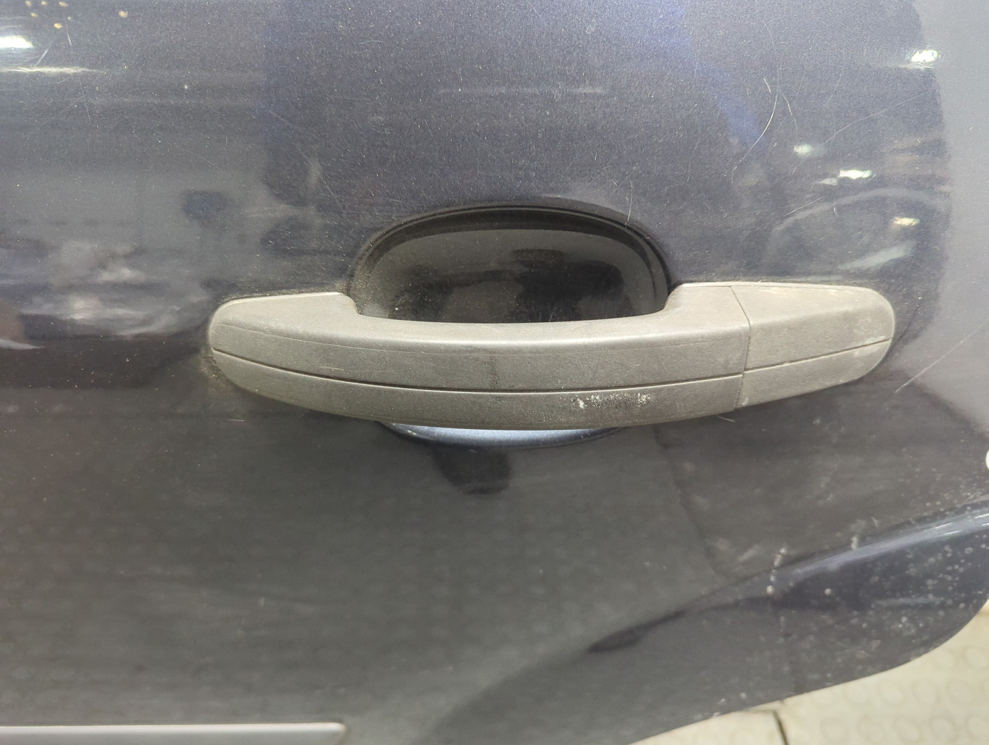 Дверь задняя левая