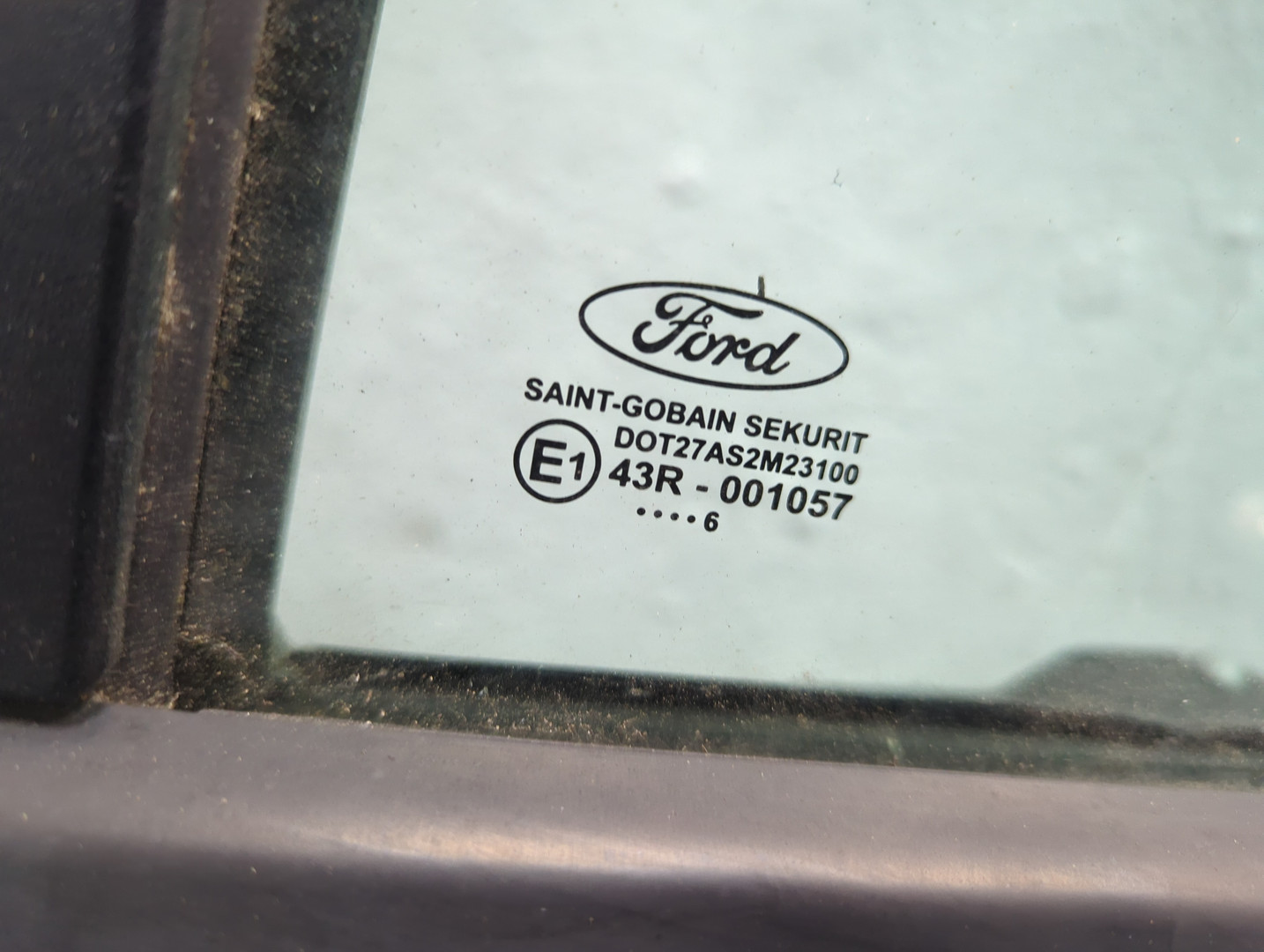 Дверь задняя левая