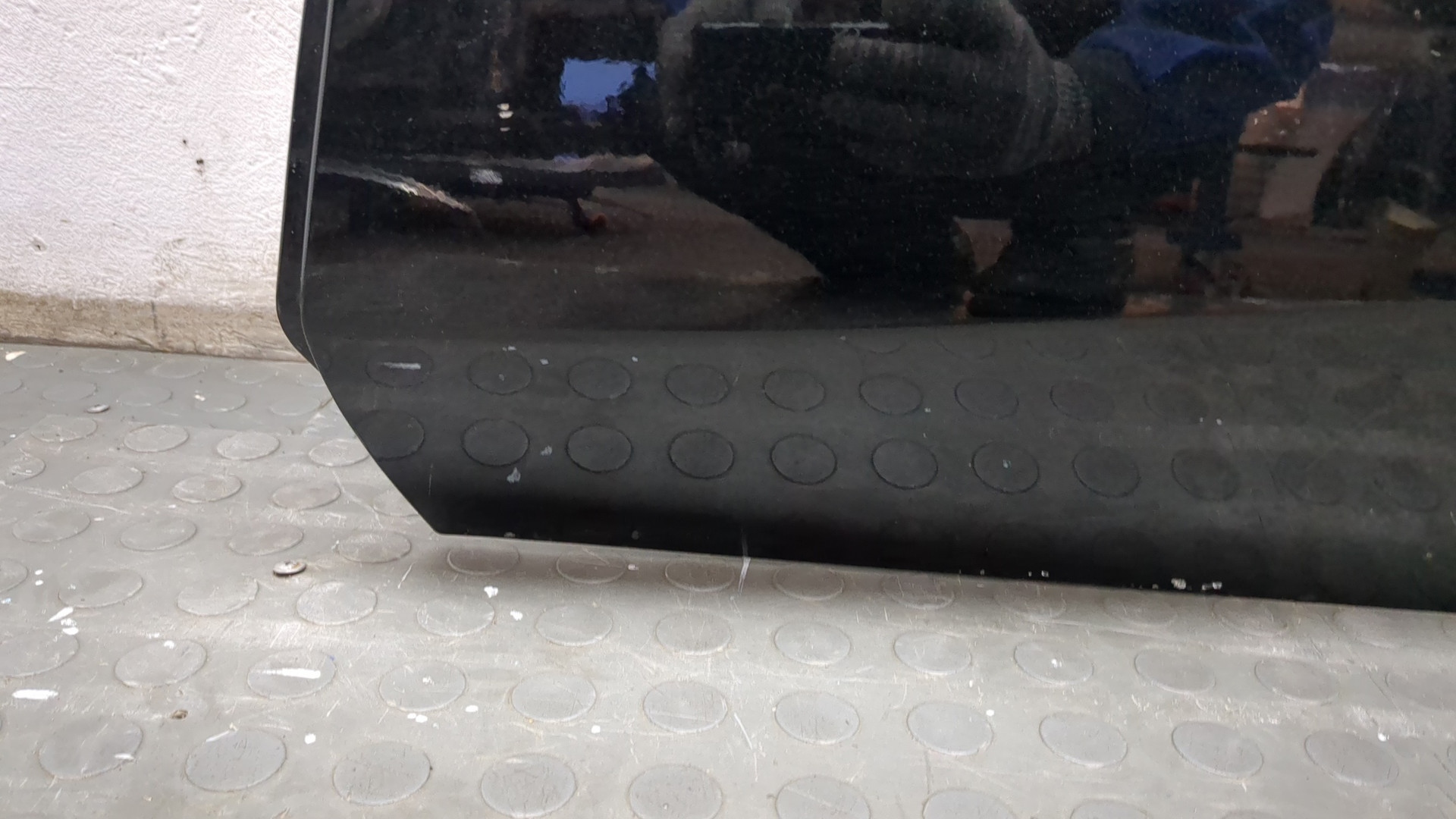 Дверь задняя левая