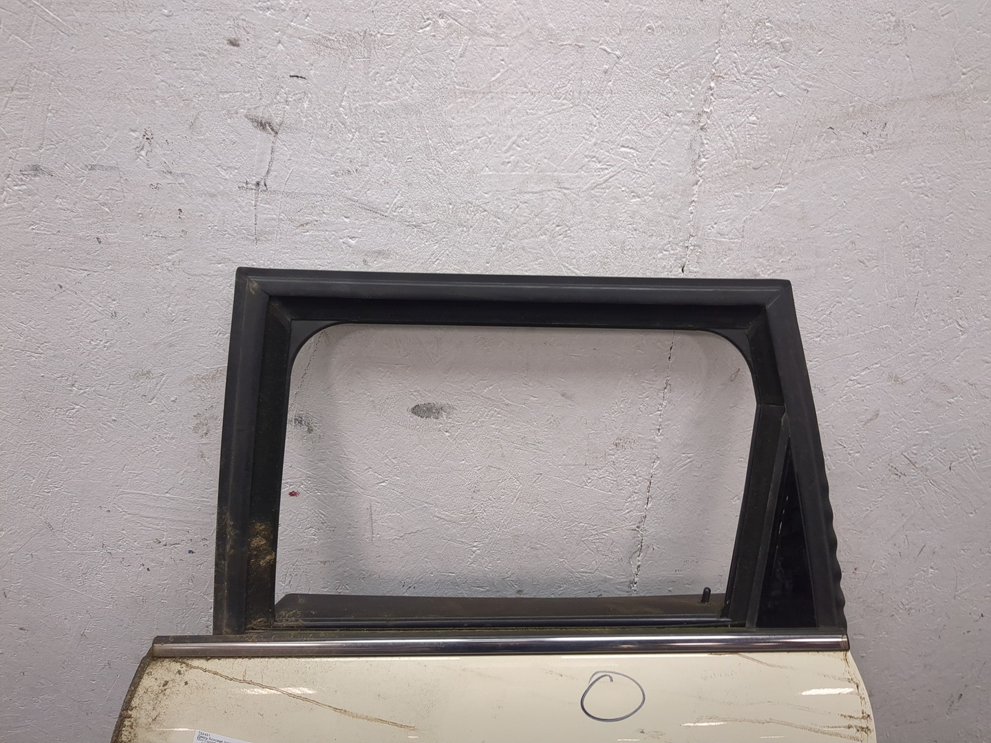 Дверь задняя левая